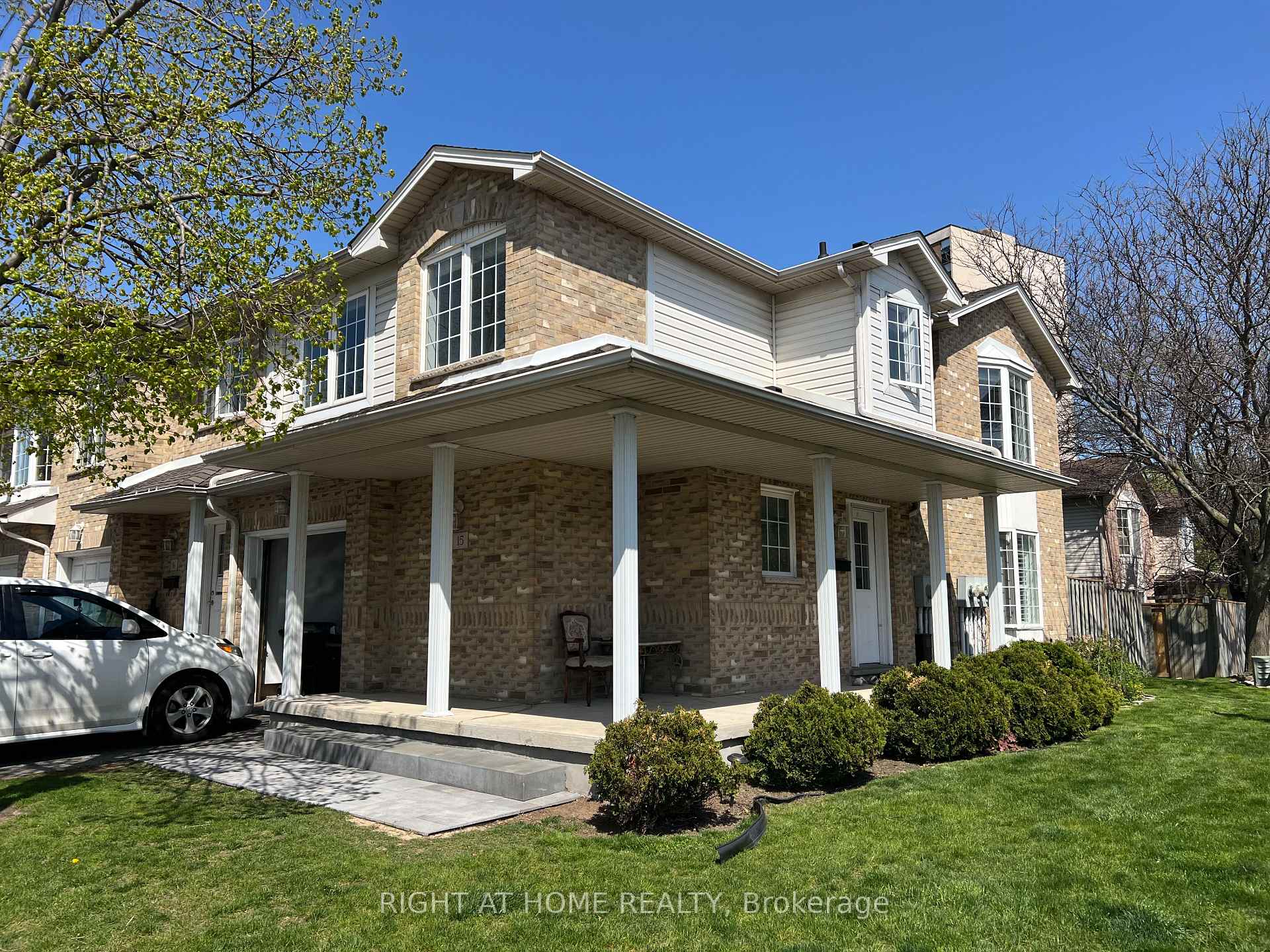 Photo 3 of Unit 15, 485 Green Road, Hamilton, Stoney Creek — HOMEH