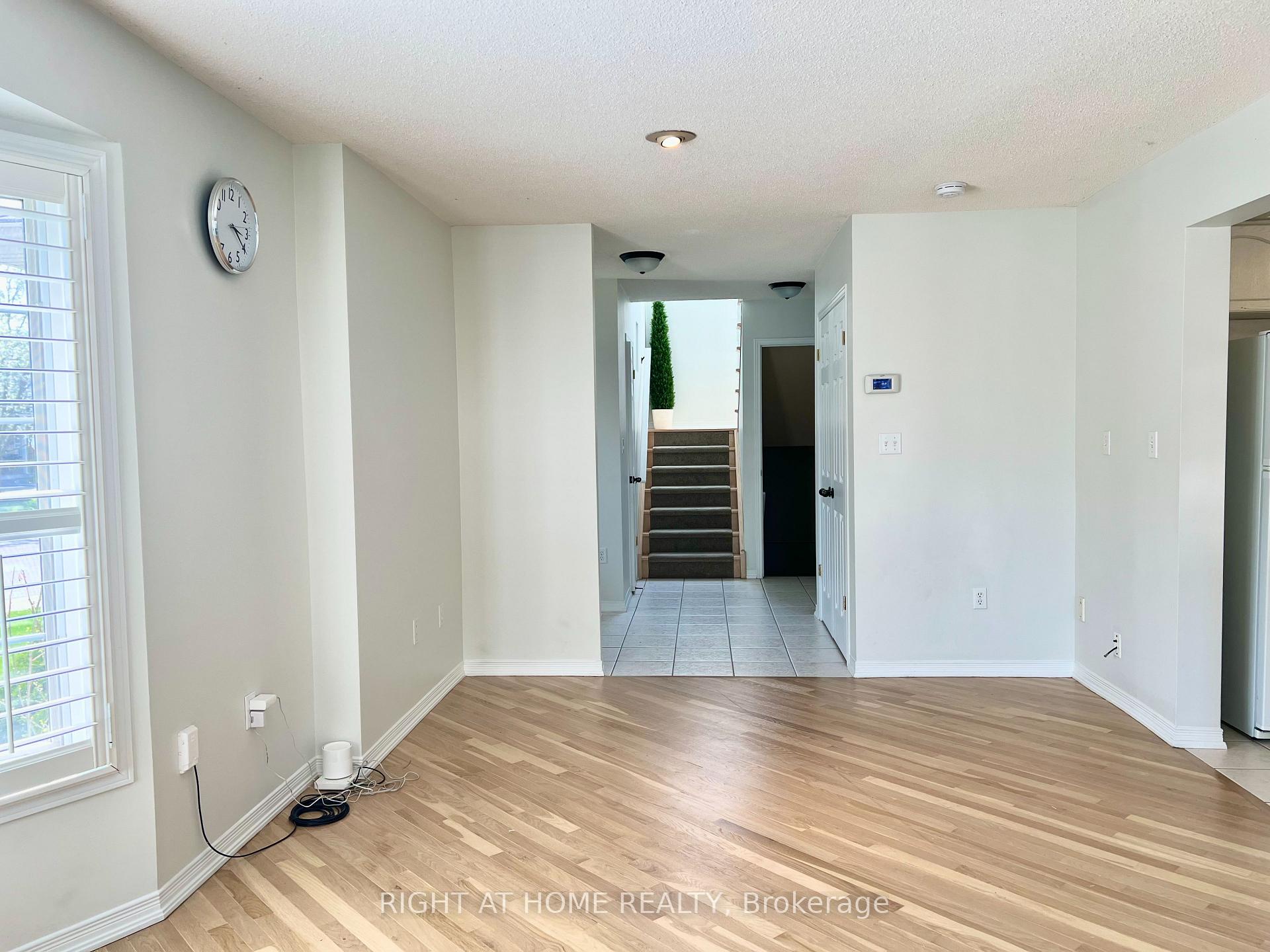 Photo 9 of Unit 15, 485 Green Road, Hamilton, Stoney Creek — HOMEH