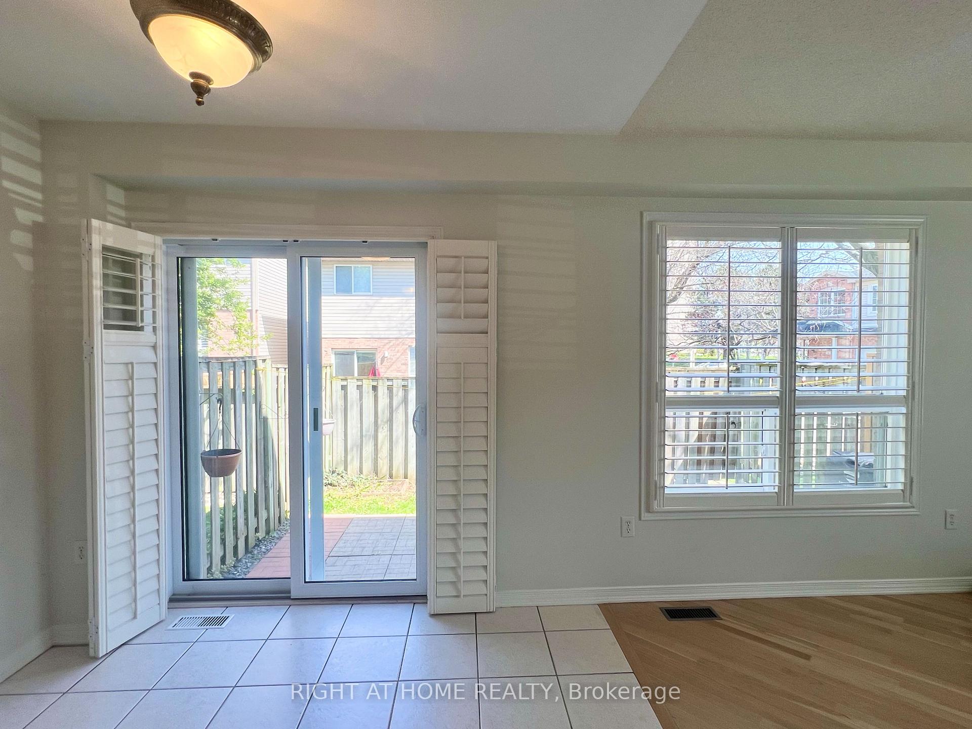 Photo 8 of Unit 15, 485 Green Road, Hamilton, Stoney Creek — HOMEH