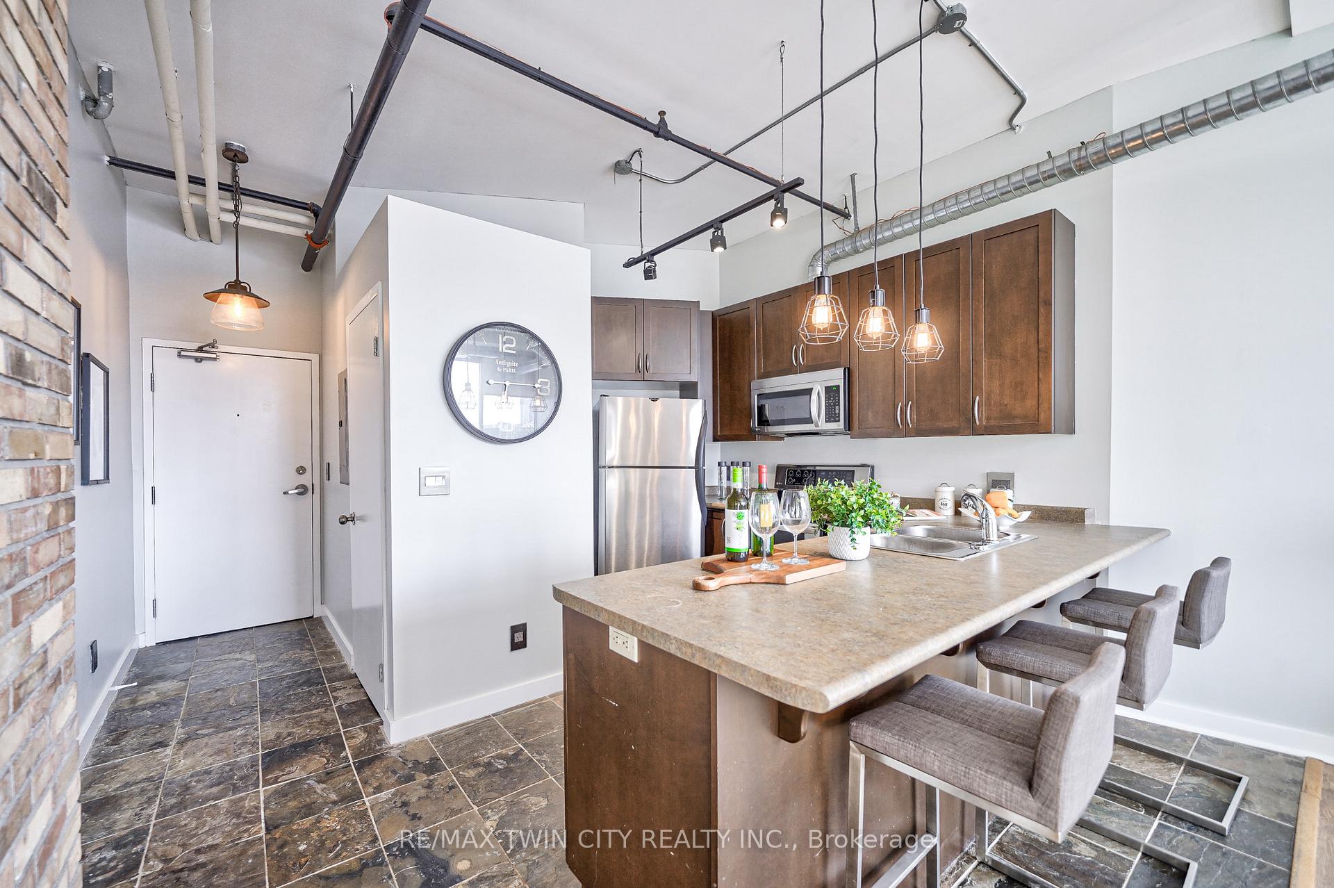 Photo 7 of Unit UNIT 500, 120 Mansion Street, Kitchener, Central Frederick — HOMEH