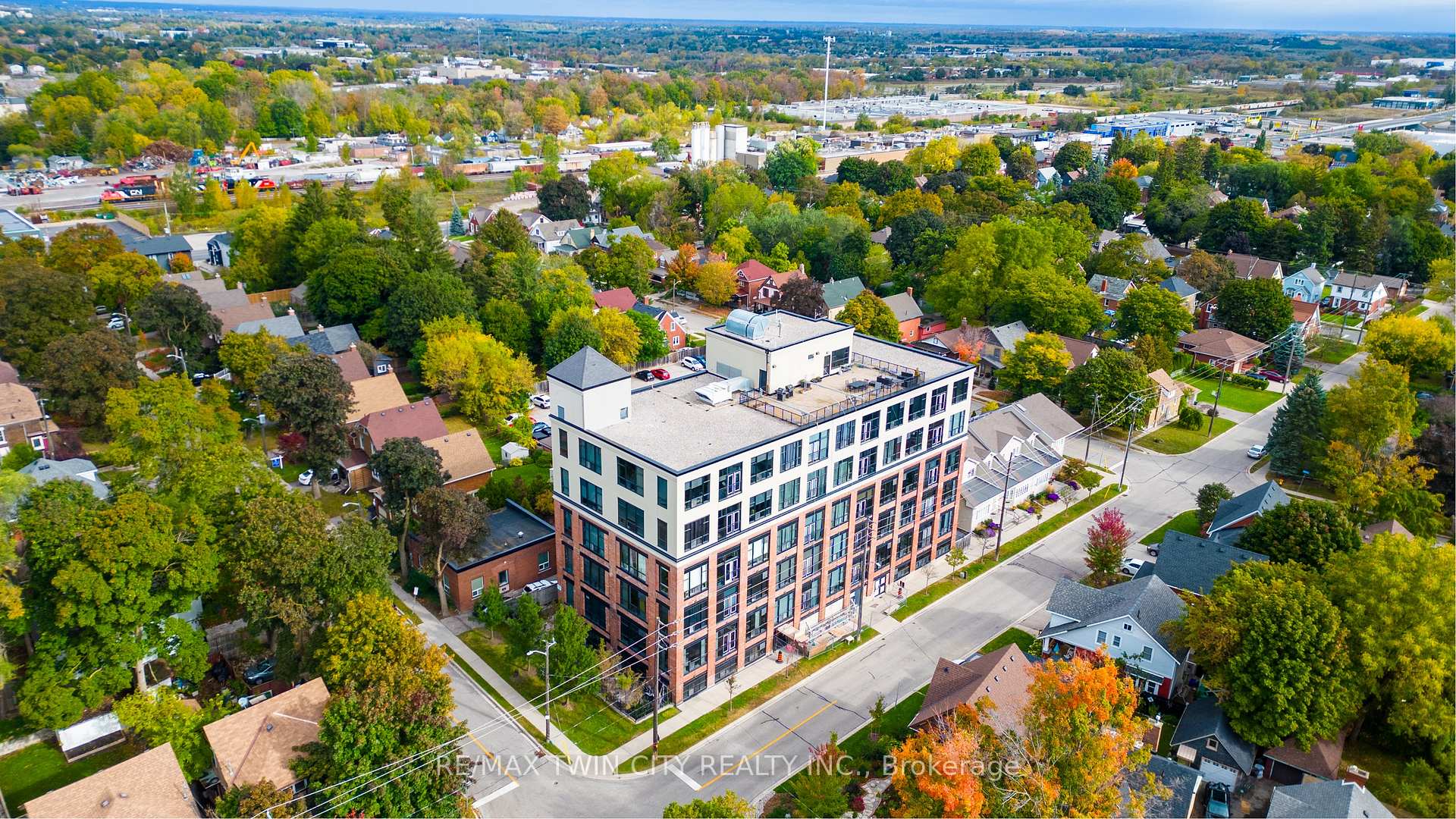 Photo 31 of Unit UNIT 500, 120 Mansion Street, Kitchener, Central Frederick — HOMEH