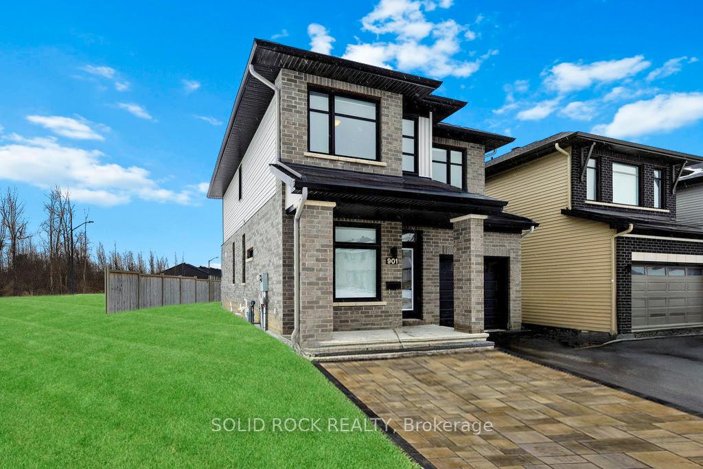 Photo 2 of 901 Atrium Ridge, Ottawa, Riverside South/Gloucester Glen — HOMEH