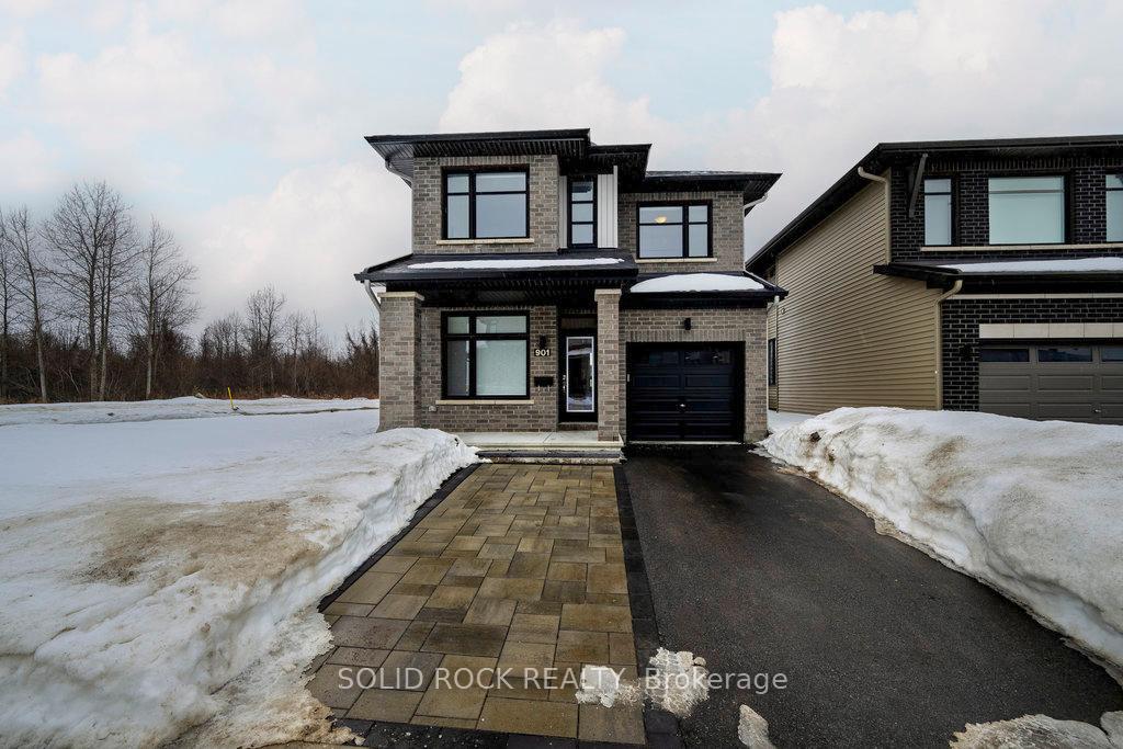 Photo 3 of 901 Atrium Ridge, Ottawa, Riverside South/Gloucester Glen — HOMEH