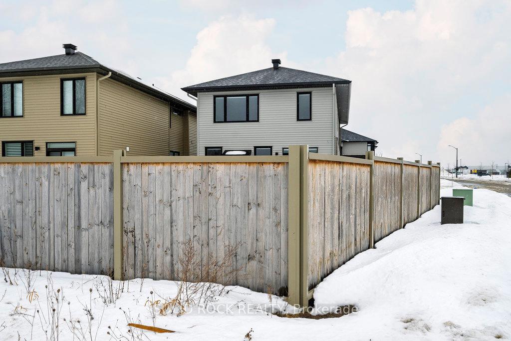 Photo 37 of 901 Atrium Ridge, Ottawa, Riverside South/Gloucester Glen — HOMEH