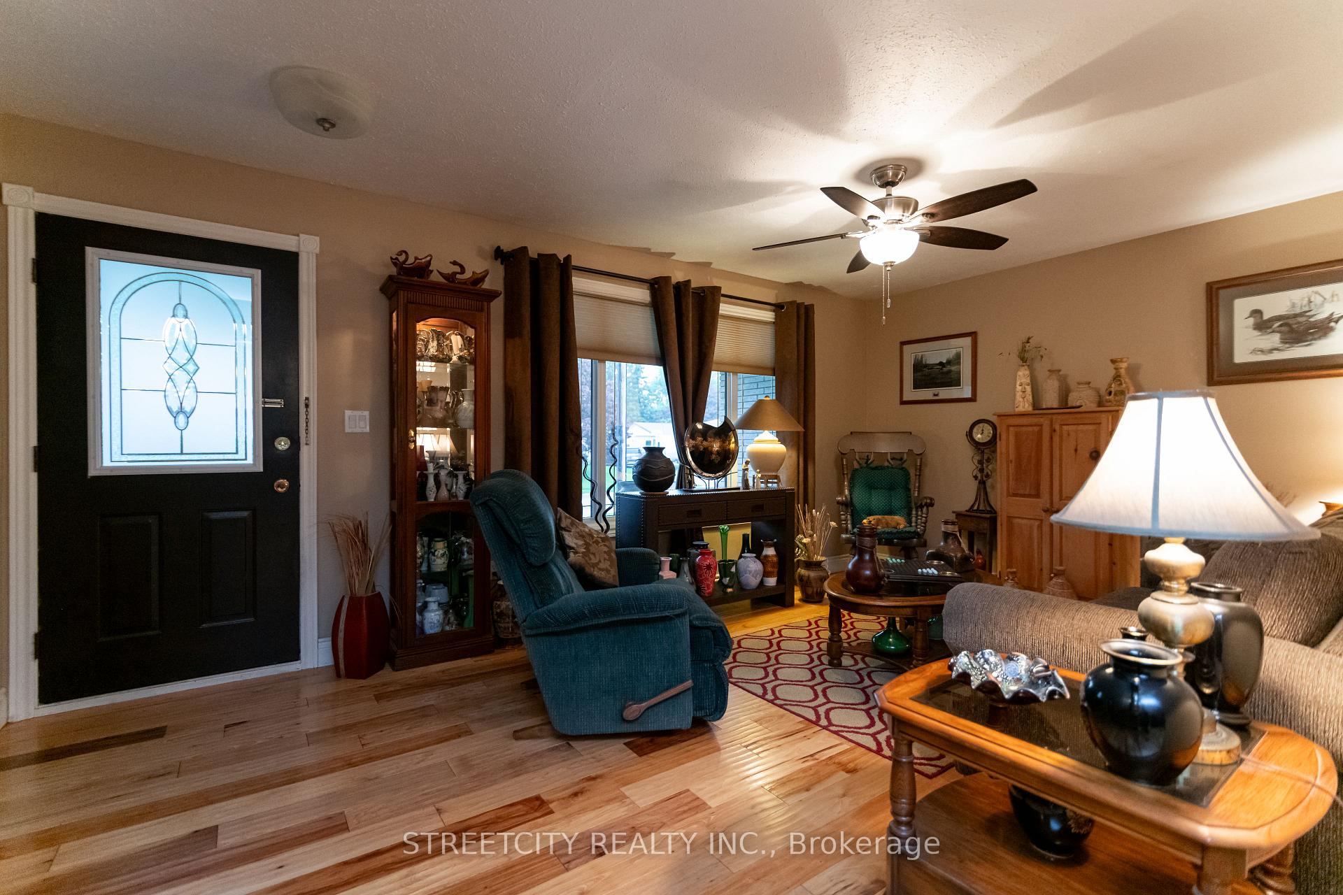 Photo 25 of 10 Hidden Valley Drive, Chatham-Kent, Blenheim — HOMEH