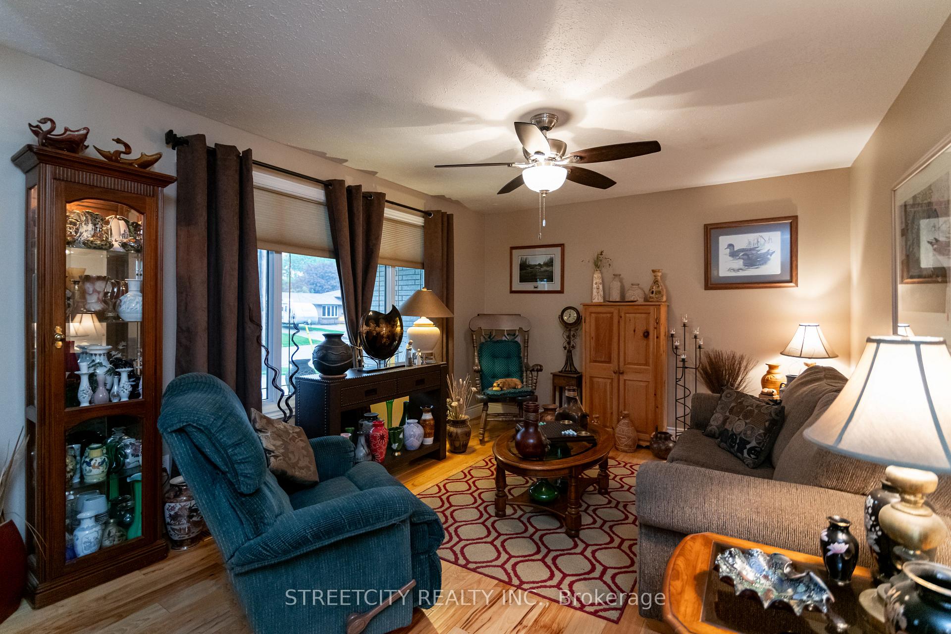 Photo 37 of 10 Hidden Valley Drive, Chatham-Kent, Blenheim — HOMEH
