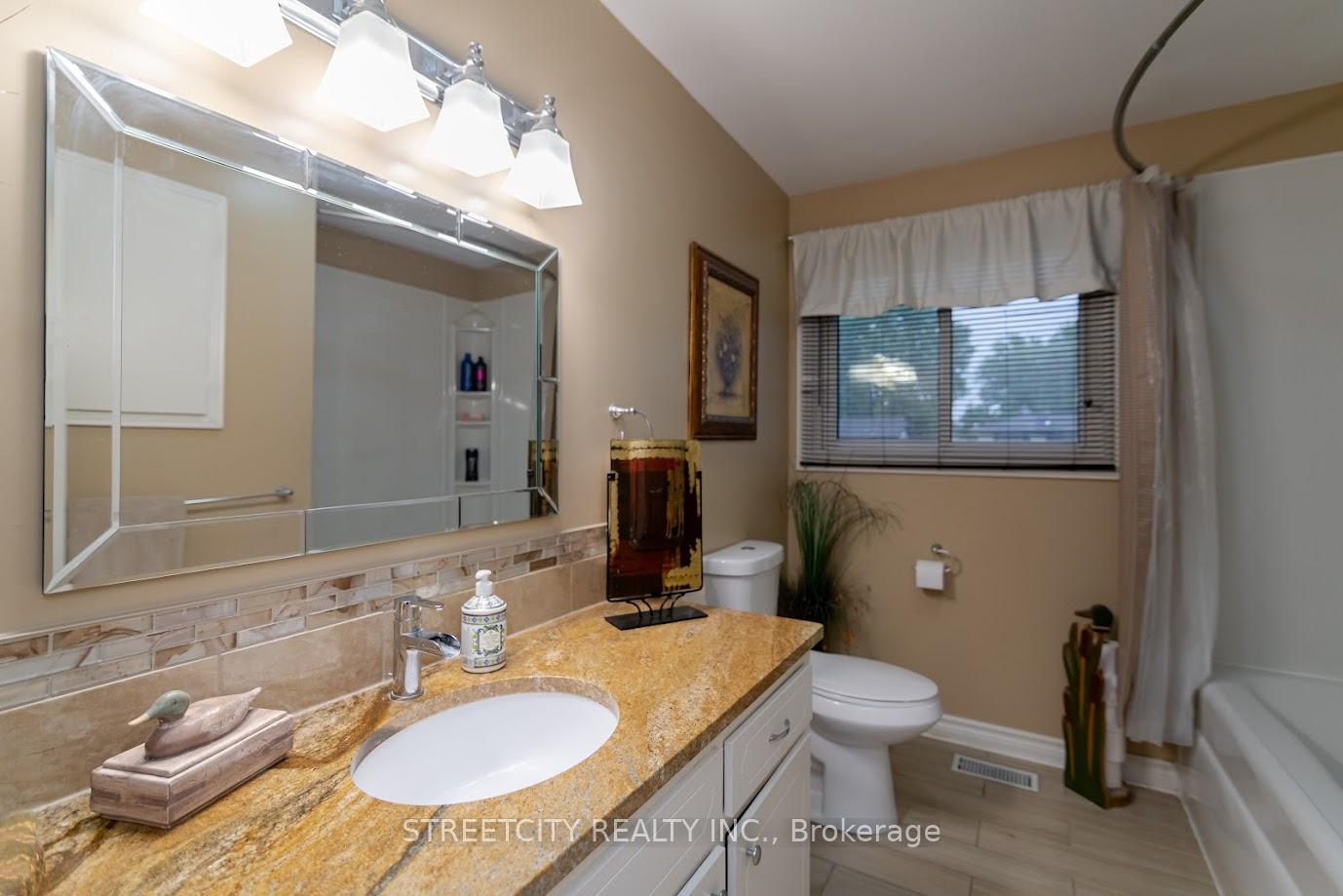 Photo 14 of 10 Hidden Valley Drive, Chatham-Kent, Blenheim — HOMEH