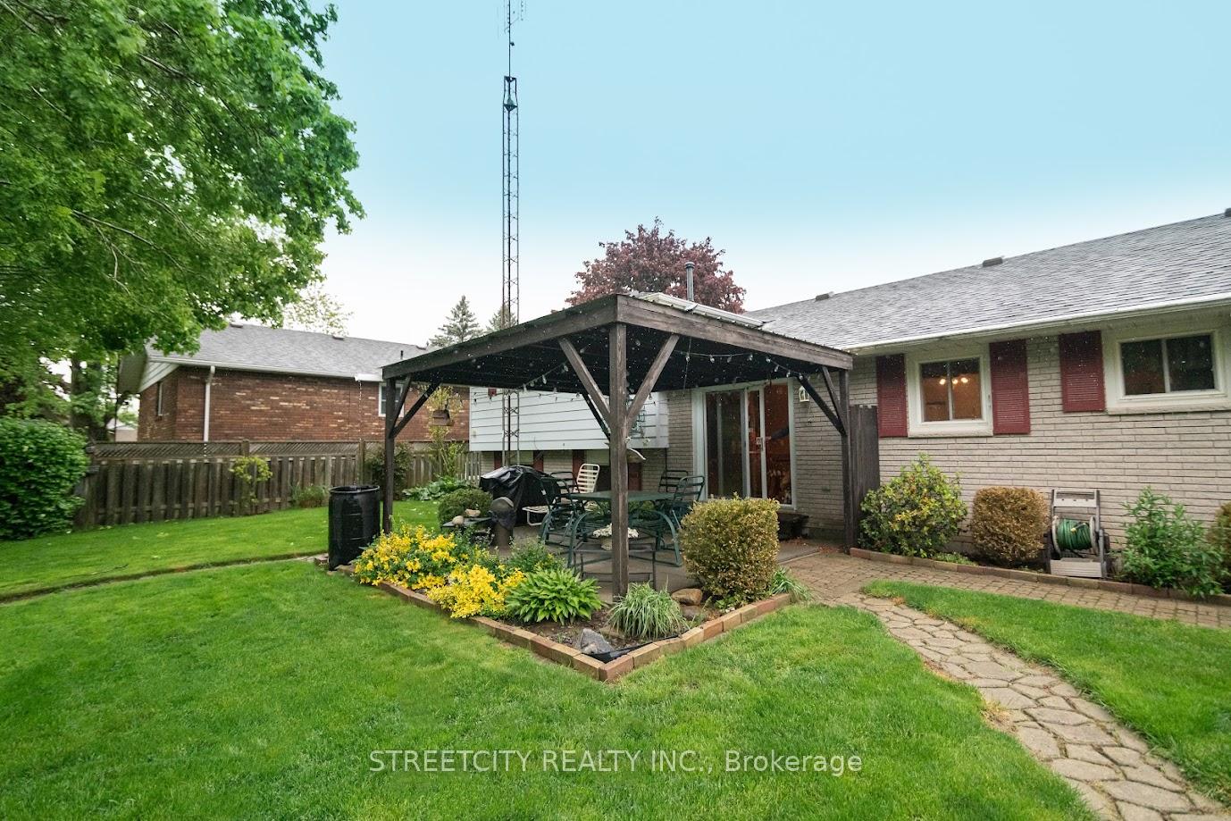 Photo 28 of 10 Hidden Valley Drive, Chatham-Kent, Blenheim — HOMEH