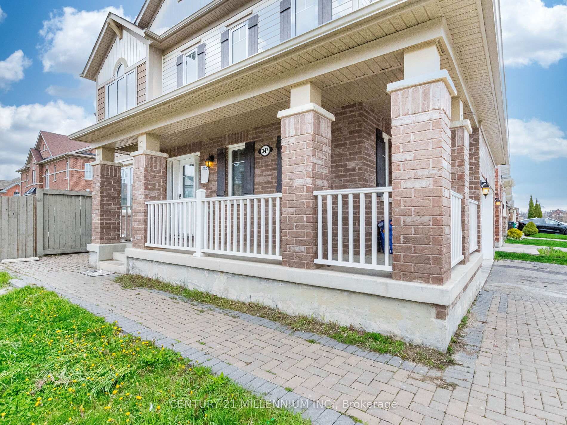 Photo 4 of 347 Robert Parkinson Drive, Brampton, Northwest Brampton — HOMEH