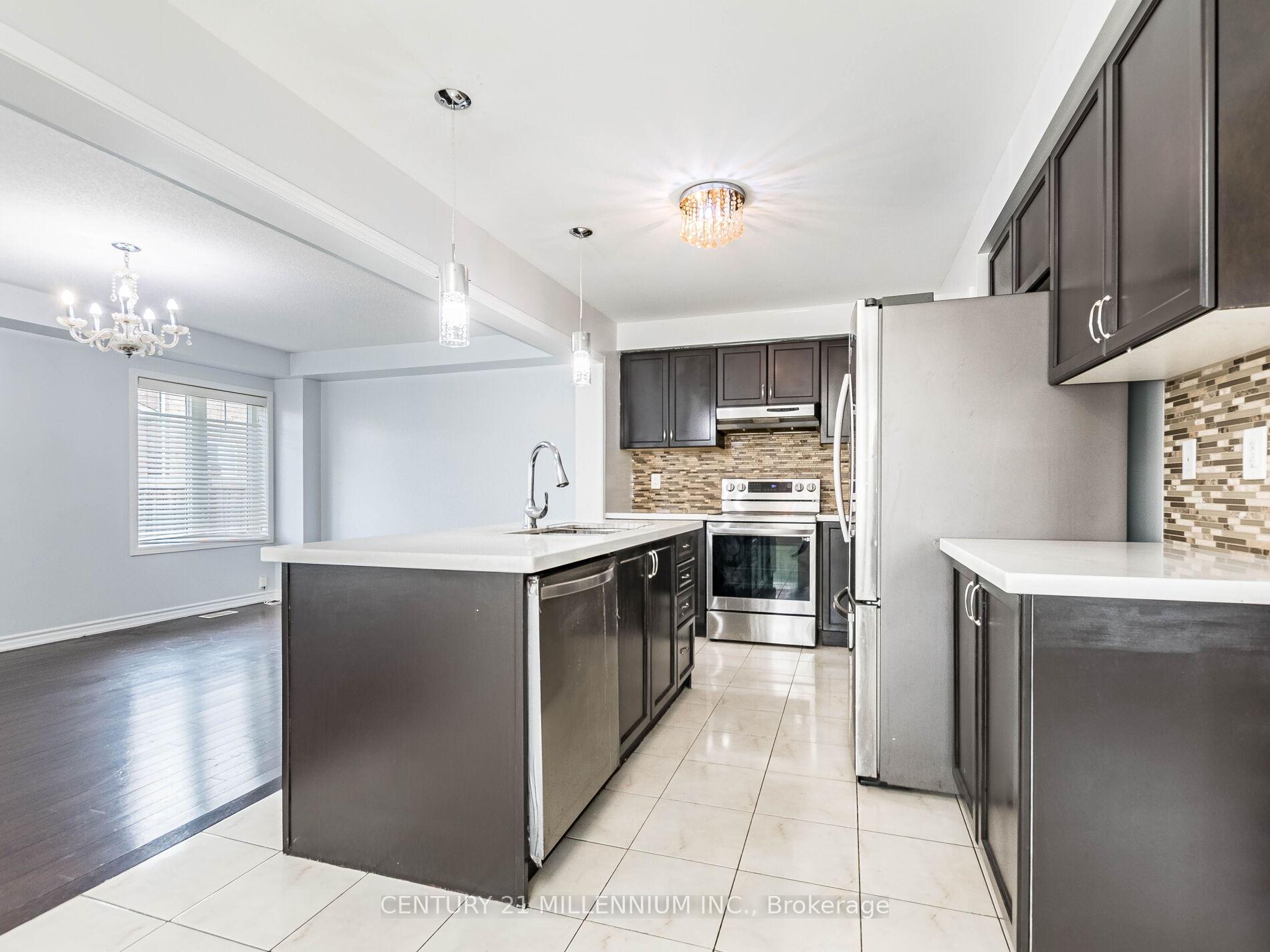 Photo 3 of 347 Robert Parkinson Drive, Brampton, Northwest Brampton — HOMEH