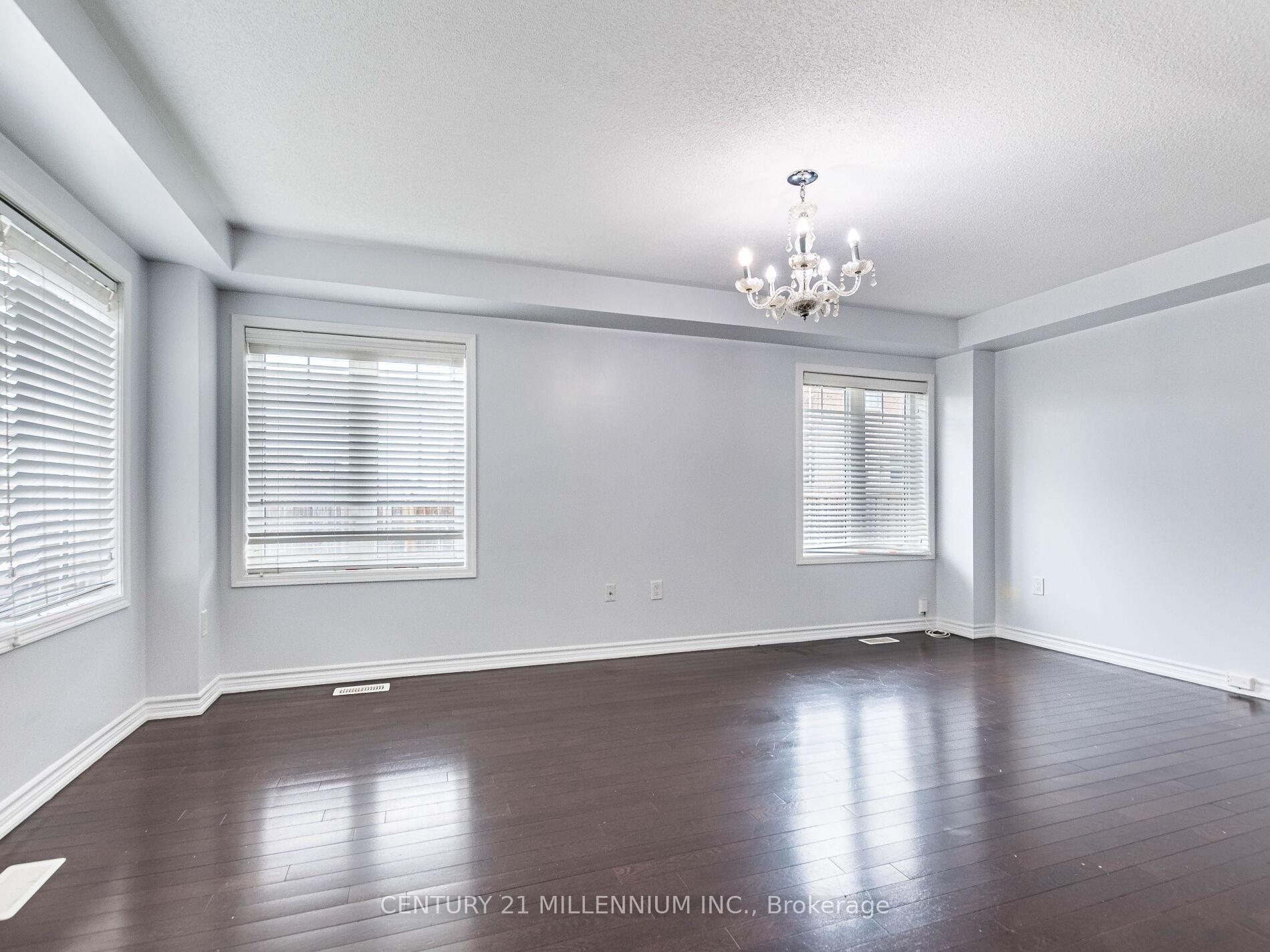 Photo 18 of 347 Robert Parkinson Drive, Brampton, Northwest Brampton — HOMEH