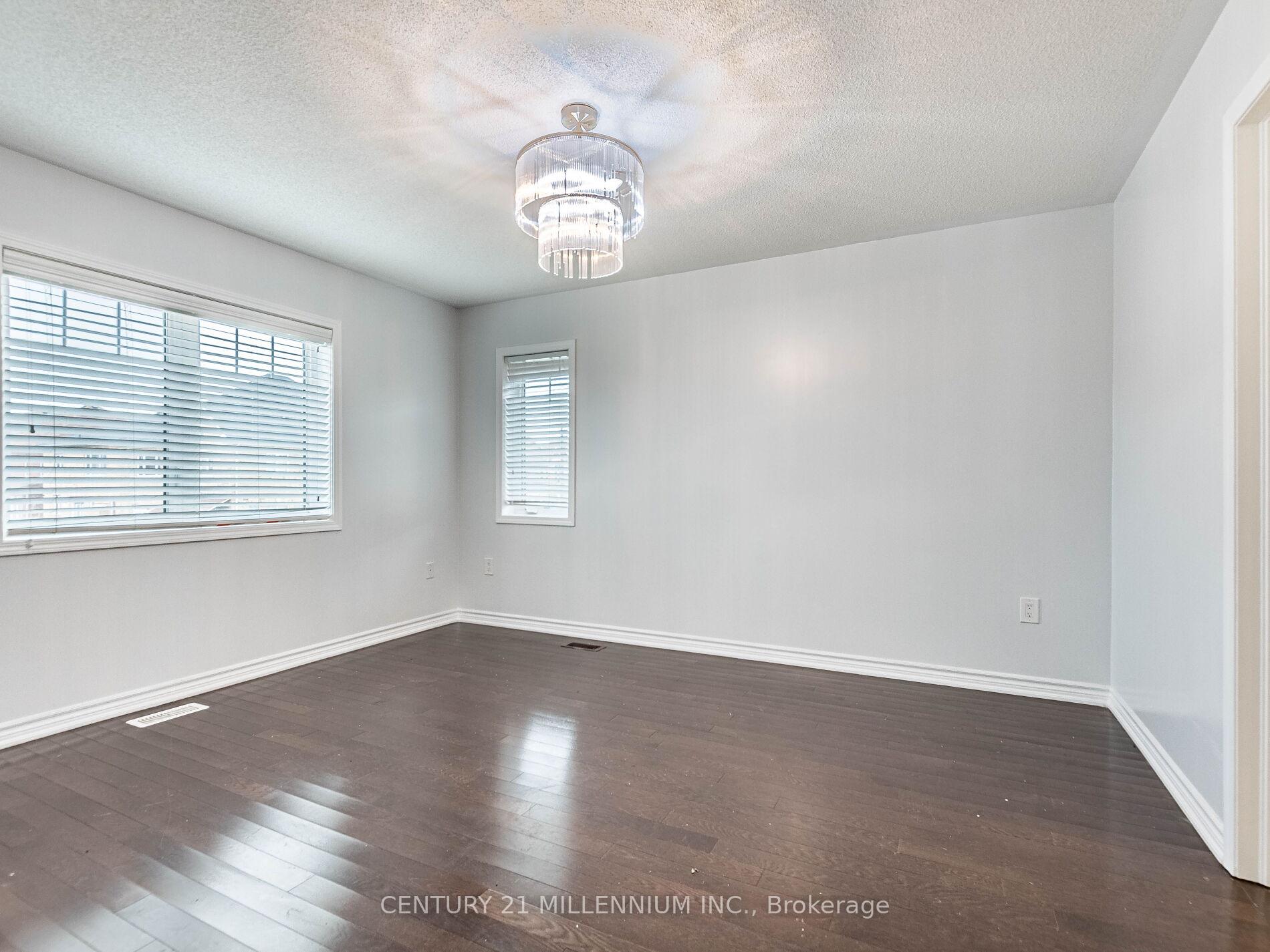Photo 20 of 347 Robert Parkinson Drive, Brampton, Northwest Brampton — HOMEH