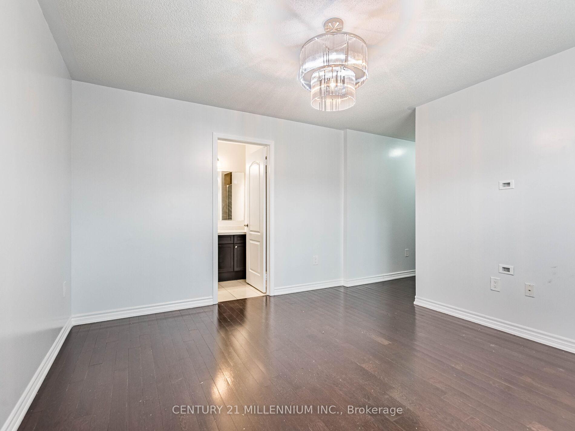 Photo 22 of 347 Robert Parkinson Drive, Brampton, Northwest Brampton — HOMEH