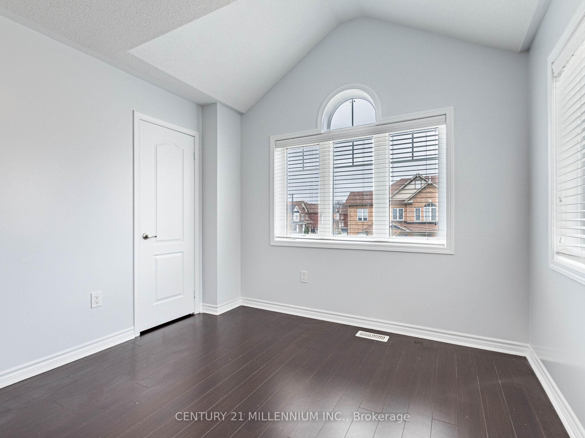 Photo 29 of 347 Robert Parkinson Drive, Brampton, Northwest Brampton — HOMEH