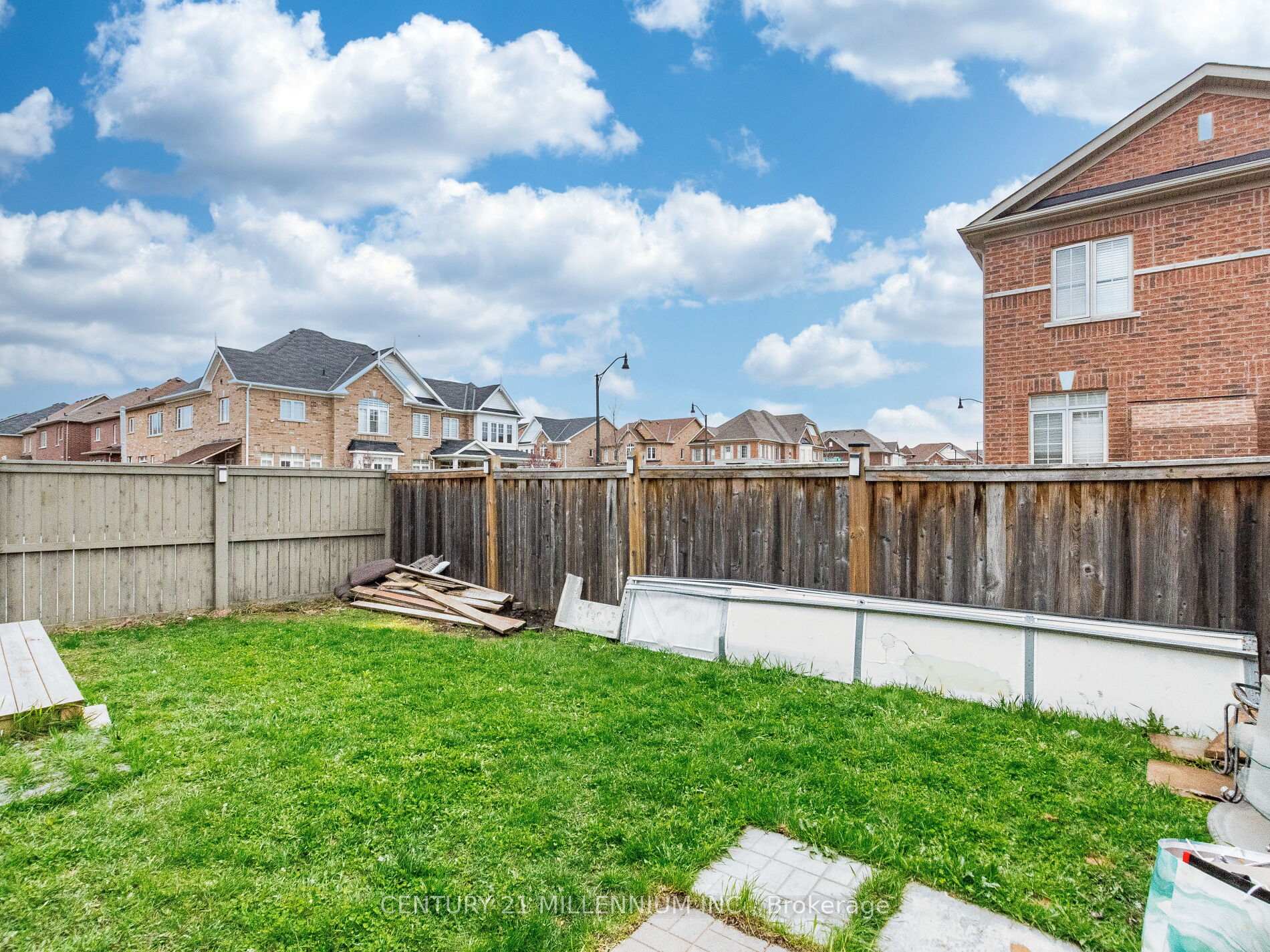 Photo 45 of 347 Robert Parkinson Drive, Brampton, Northwest Brampton — HOMEH