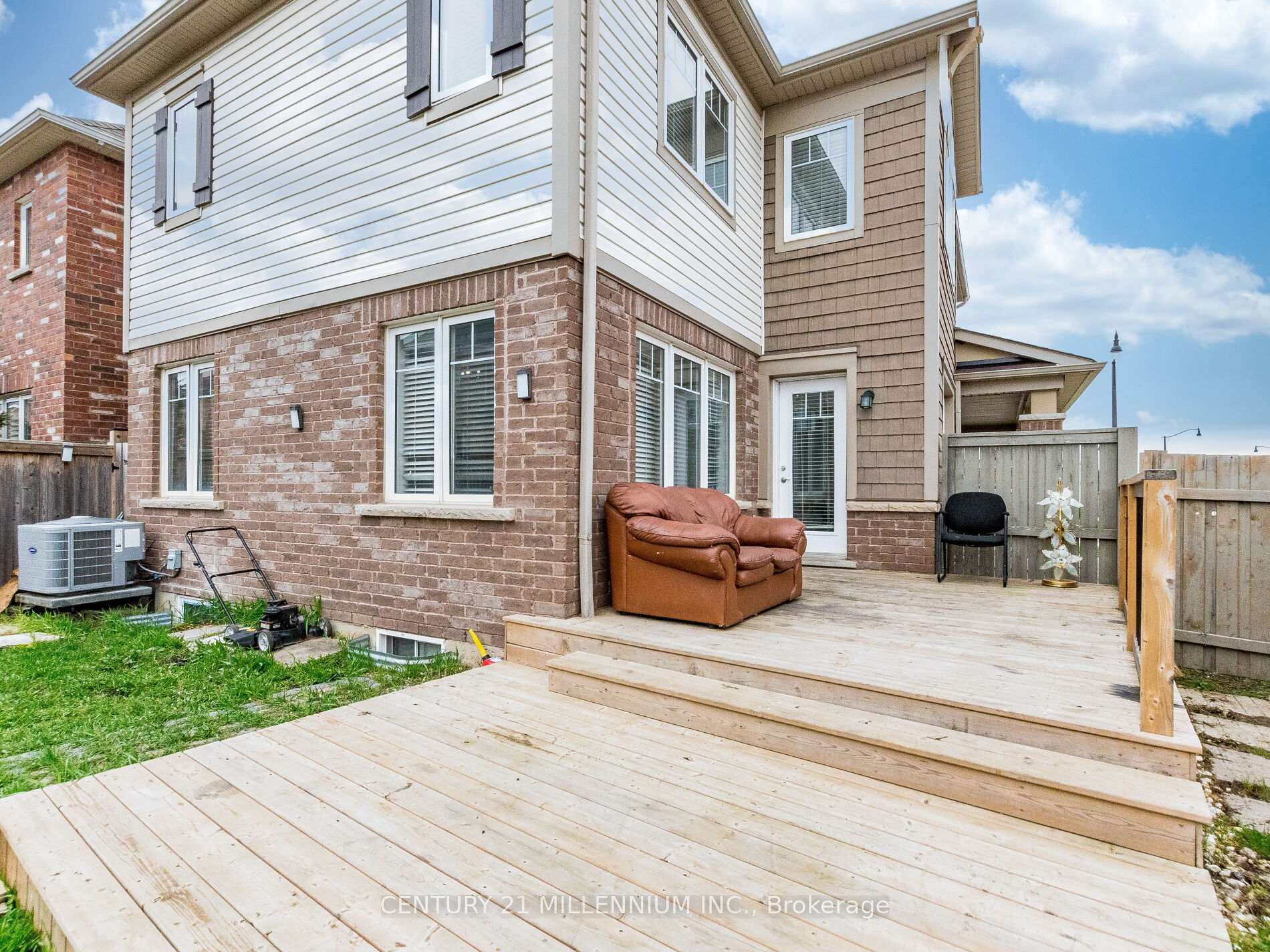 Photo 49 of 347 Robert Parkinson Drive, Brampton, Northwest Brampton — HOMEH