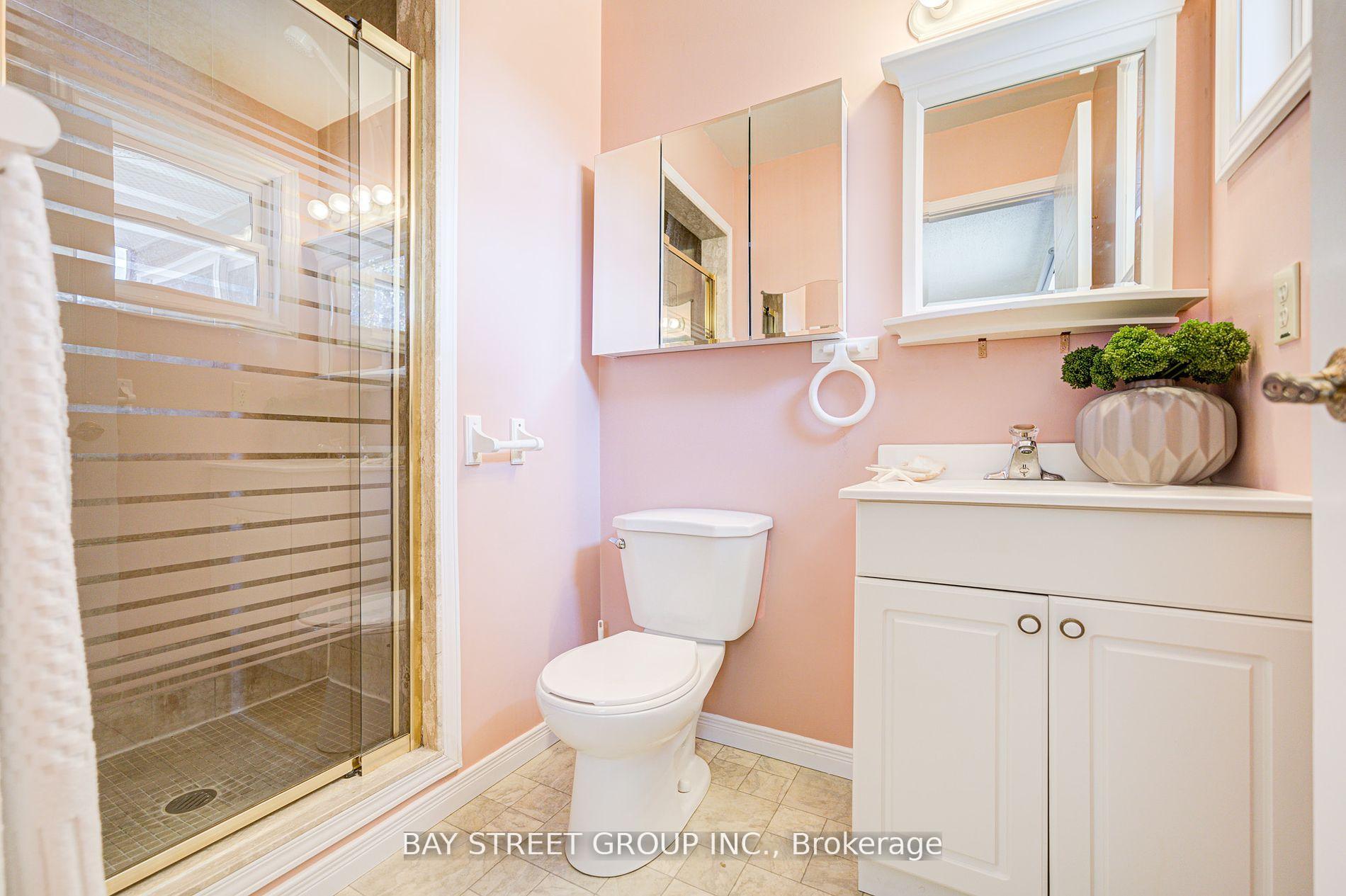 Photo 4 of Unit Main, 750 Griffith Street, Oshawa, Northglen — HOMEH