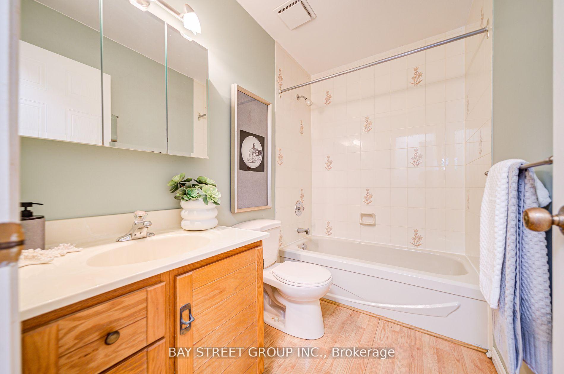 Photo 12 of Unit Main, 750 Griffith Street, Oshawa, Northglen — HOMEH