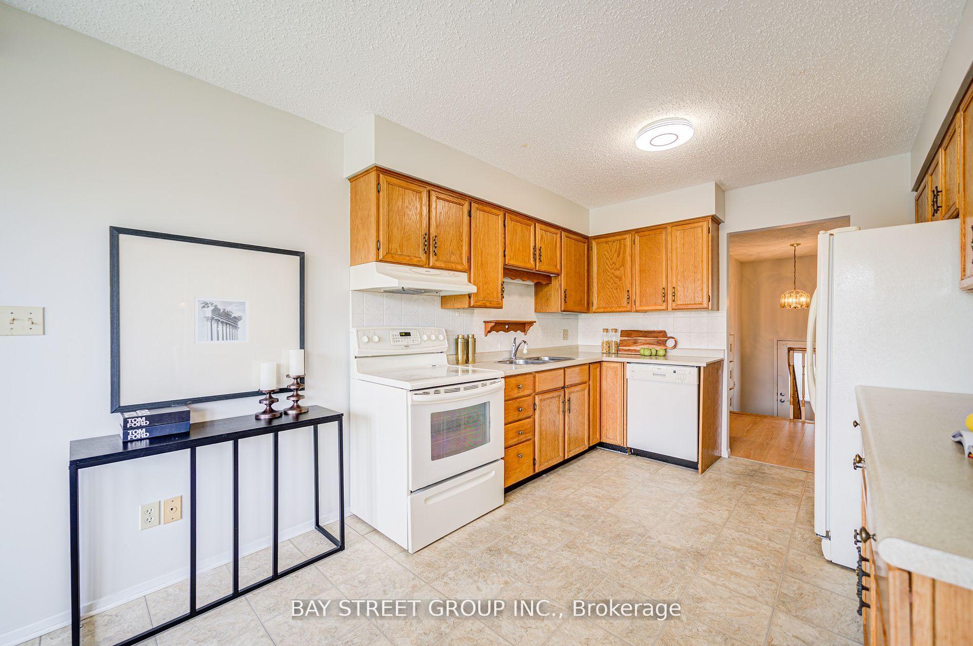 Photo 20 of Unit Main, 750 Griffith Street, Oshawa, Northglen — HOMEH