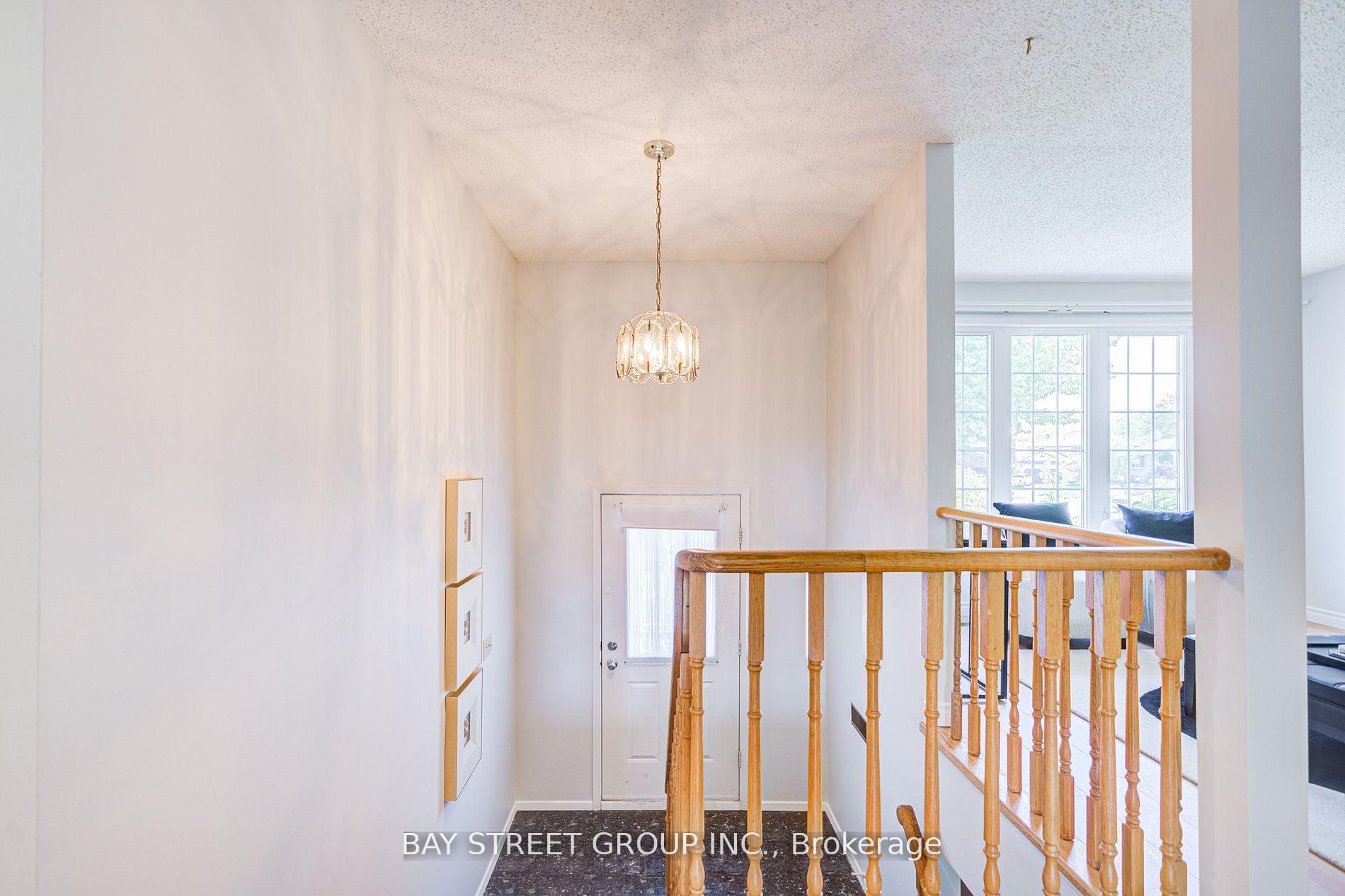 Photo 2 of Unit Main, 750 Griffith Street, Oshawa, Northglen — HOMEH
