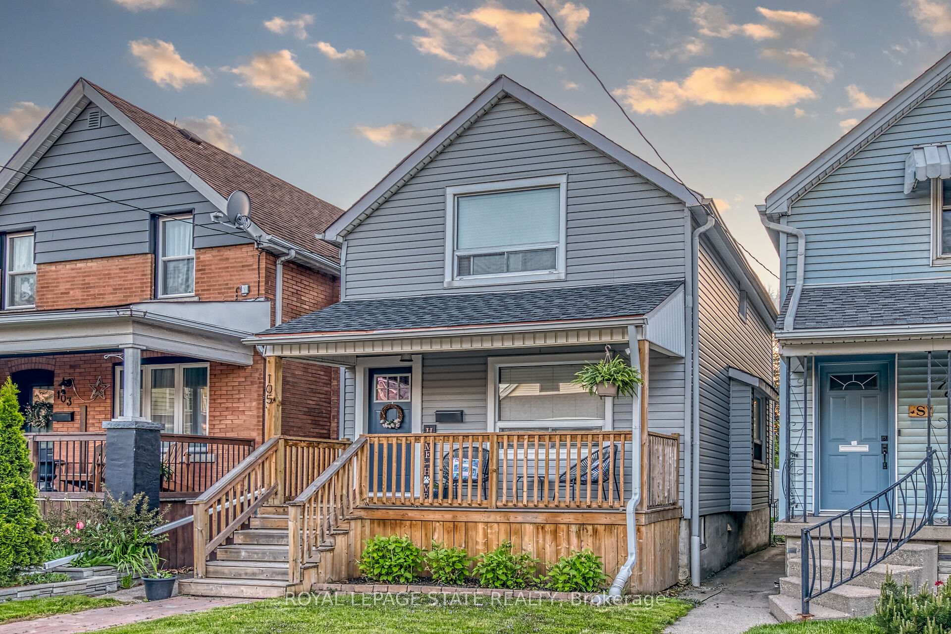 Photo 1 of 105 Grosvenor Avenue N, Hamilton, Crown Point — HOMEH