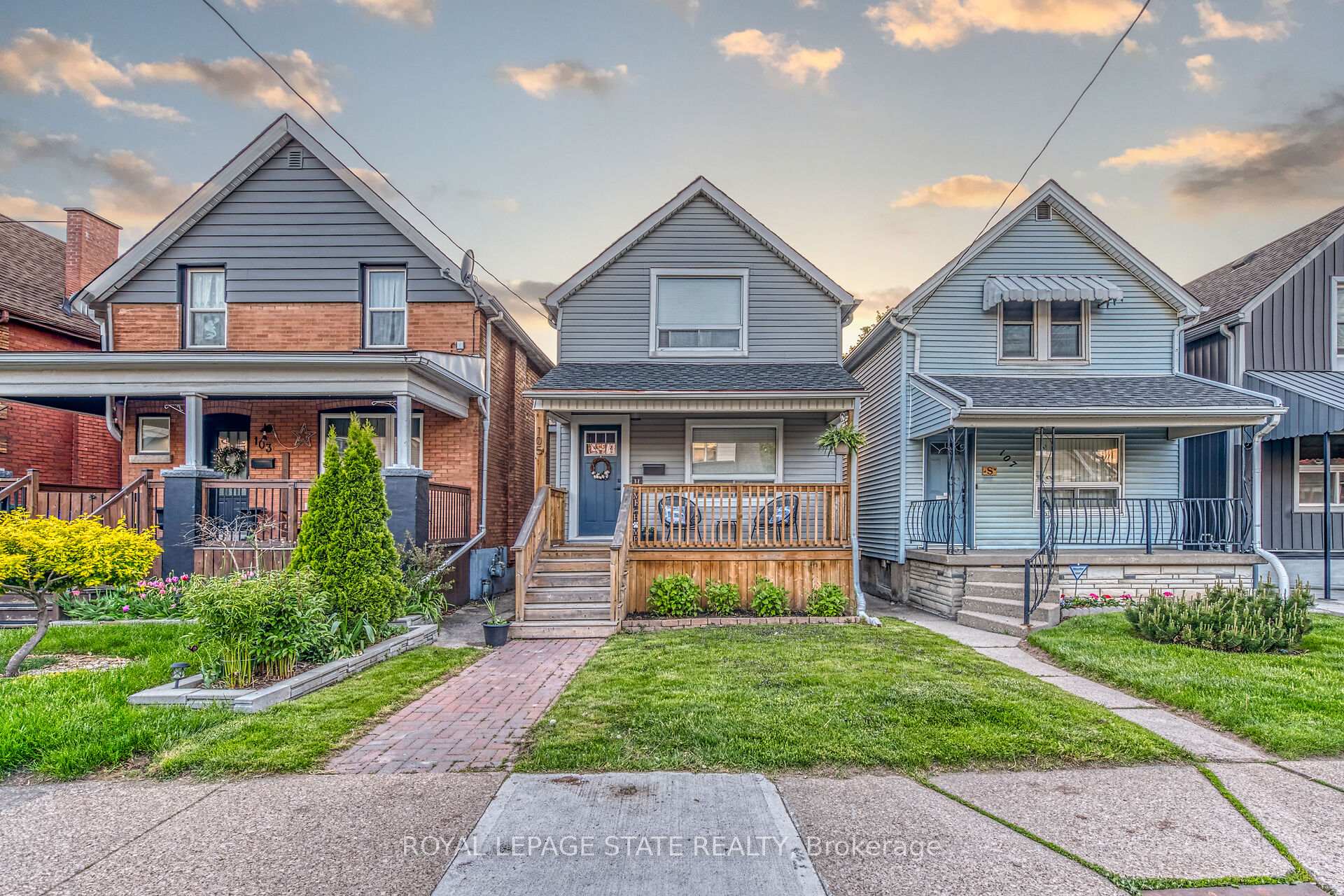 Photo 9 of 105 Grosvenor Avenue N, Hamilton, Crown Point — HOMEH