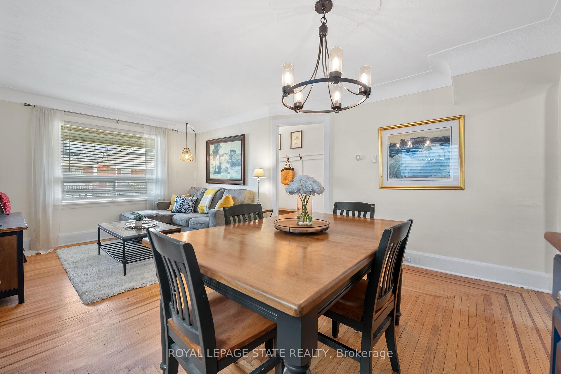 Photo 18 of 105 Grosvenor Avenue N, Hamilton, Crown Point — HOMEH