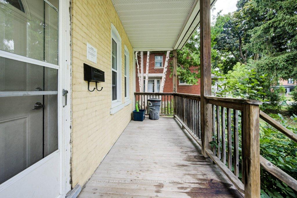 Photo 8 of 70 William Street W, Waterloo — HOMEH
