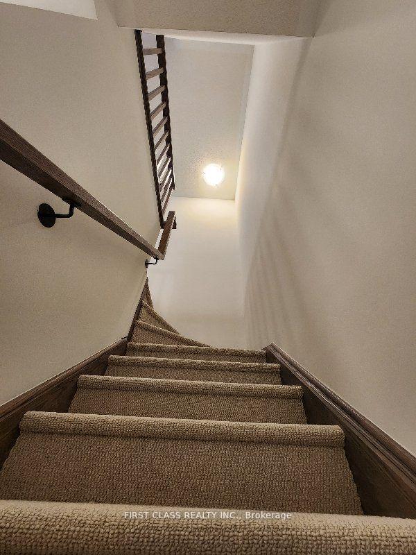 Photo 3 of Unit 184, 151 Honeycrisp Crescent, Vaughan, Vaughan Corporate Centre — HOMEH