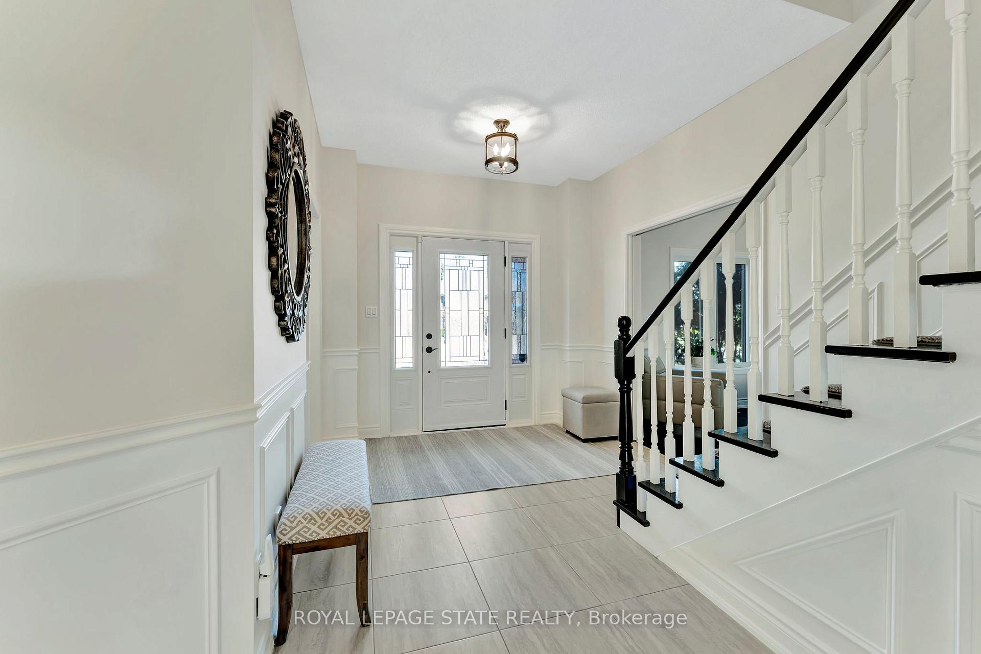 Photo 3 of 628 Highvalley Road, Hamilton, Ancaster — HOMEH
