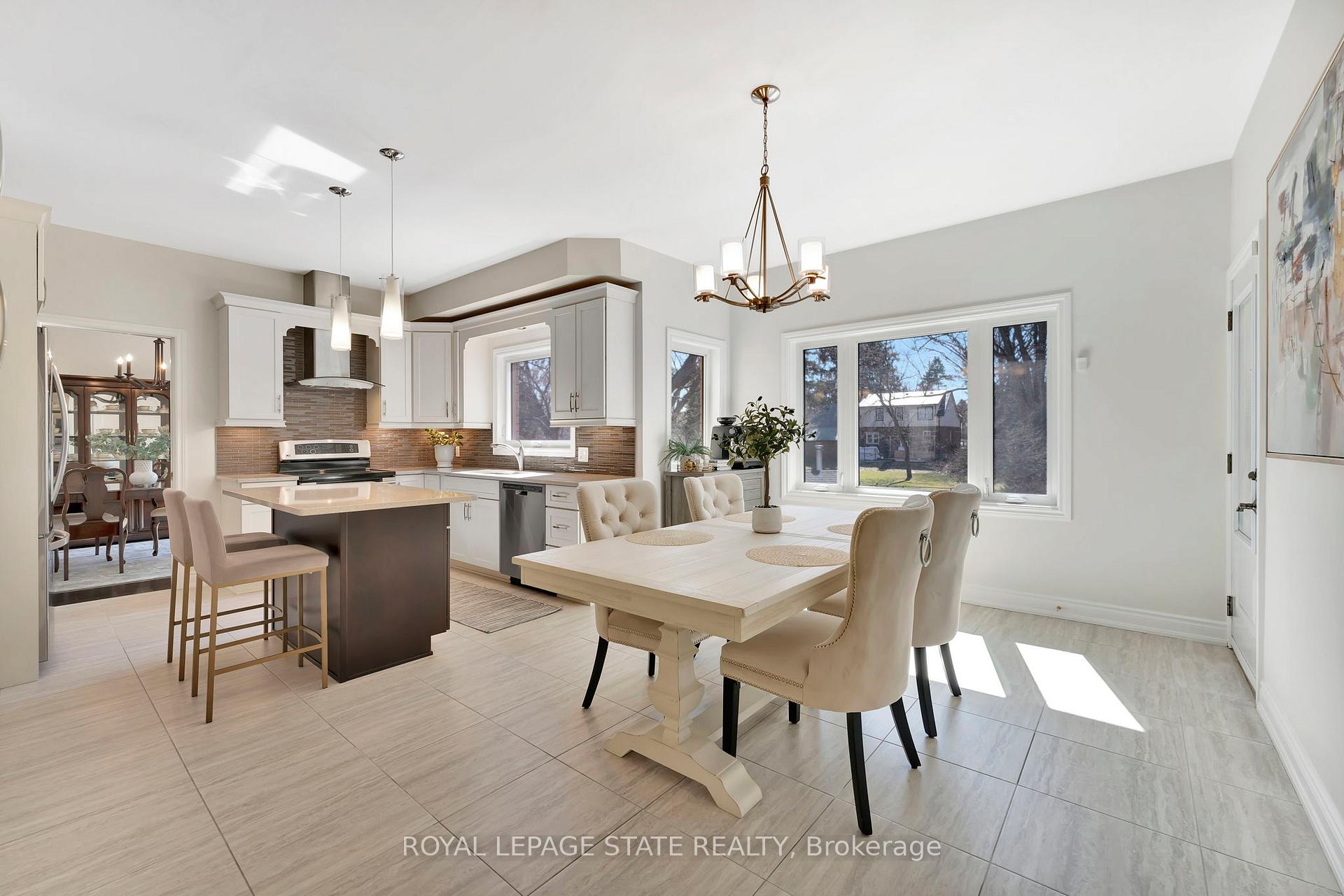 Photo 9 of 628 Highvalley Road, Hamilton, Ancaster — HOMEH
