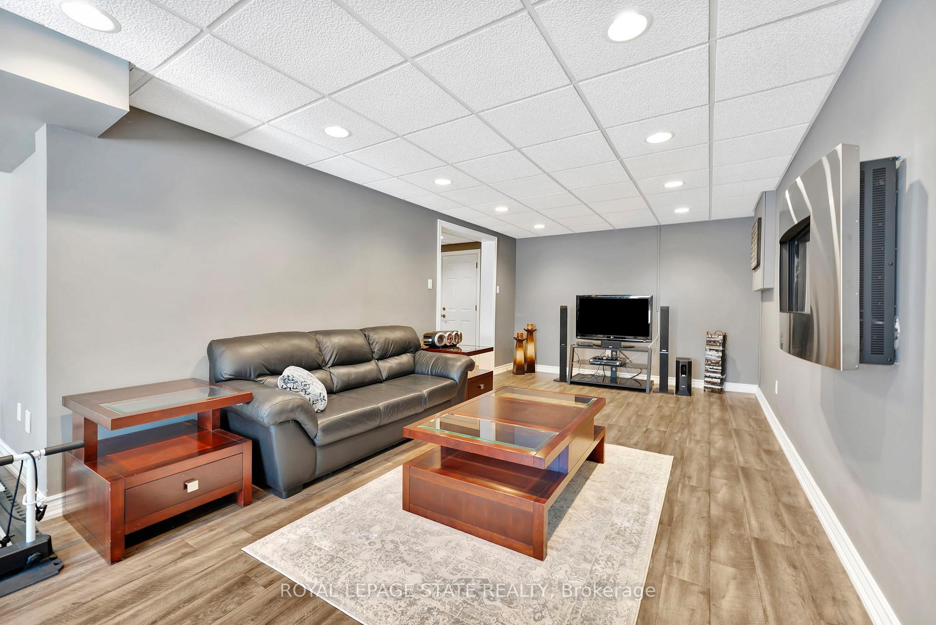 Photo 36 of 628 Highvalley Road, Hamilton, Ancaster — HOMEH