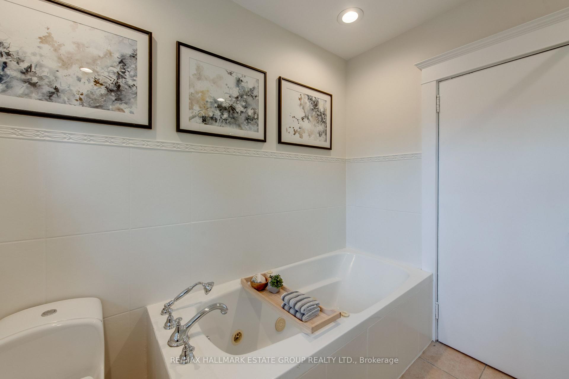 Photo 22 of 53 Playter Crescent, Toronto, Playter Estates-Danforth — HOMEH