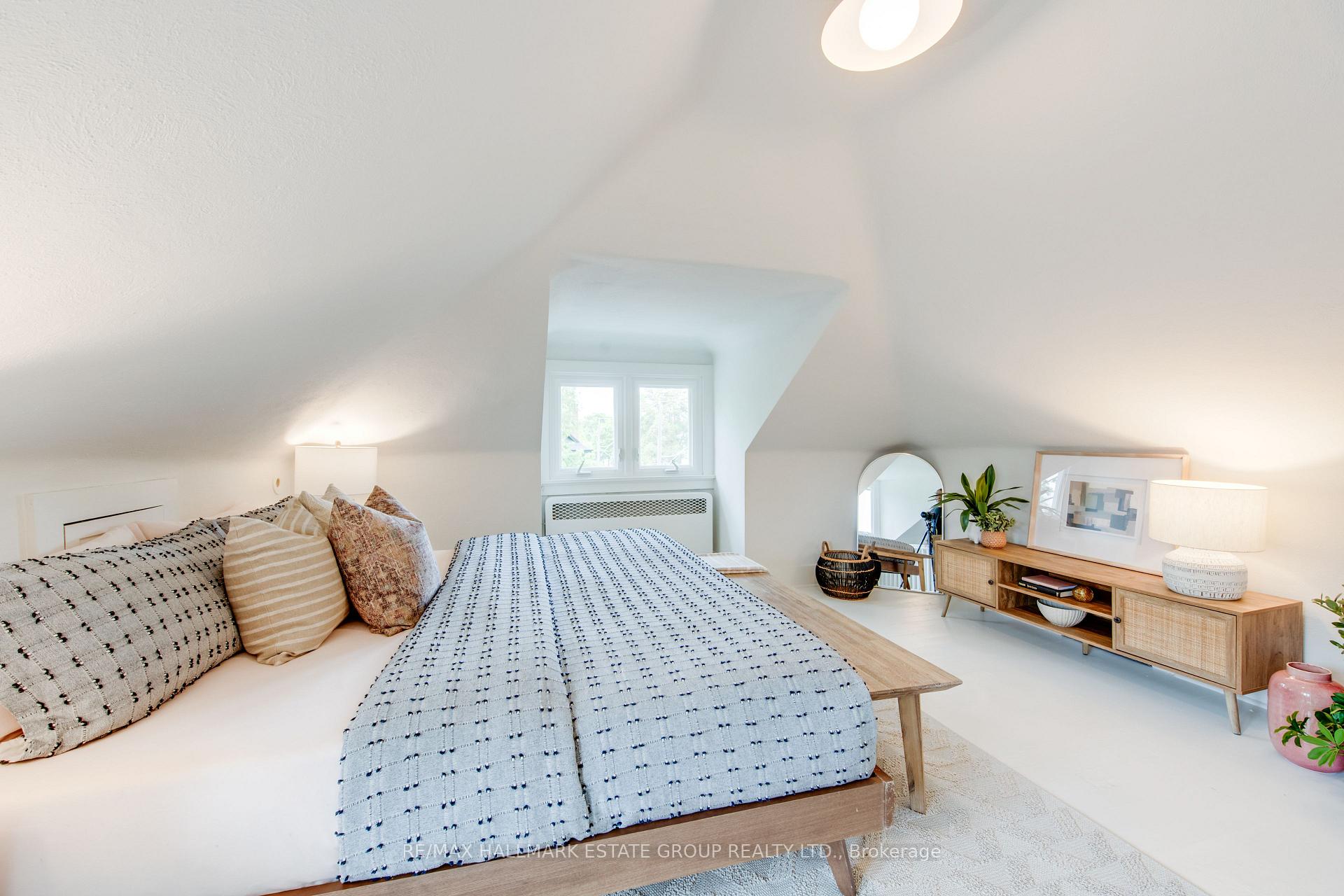 Photo 28 of 53 Playter Crescent, Toronto, Playter Estates-Danforth — HOMEH