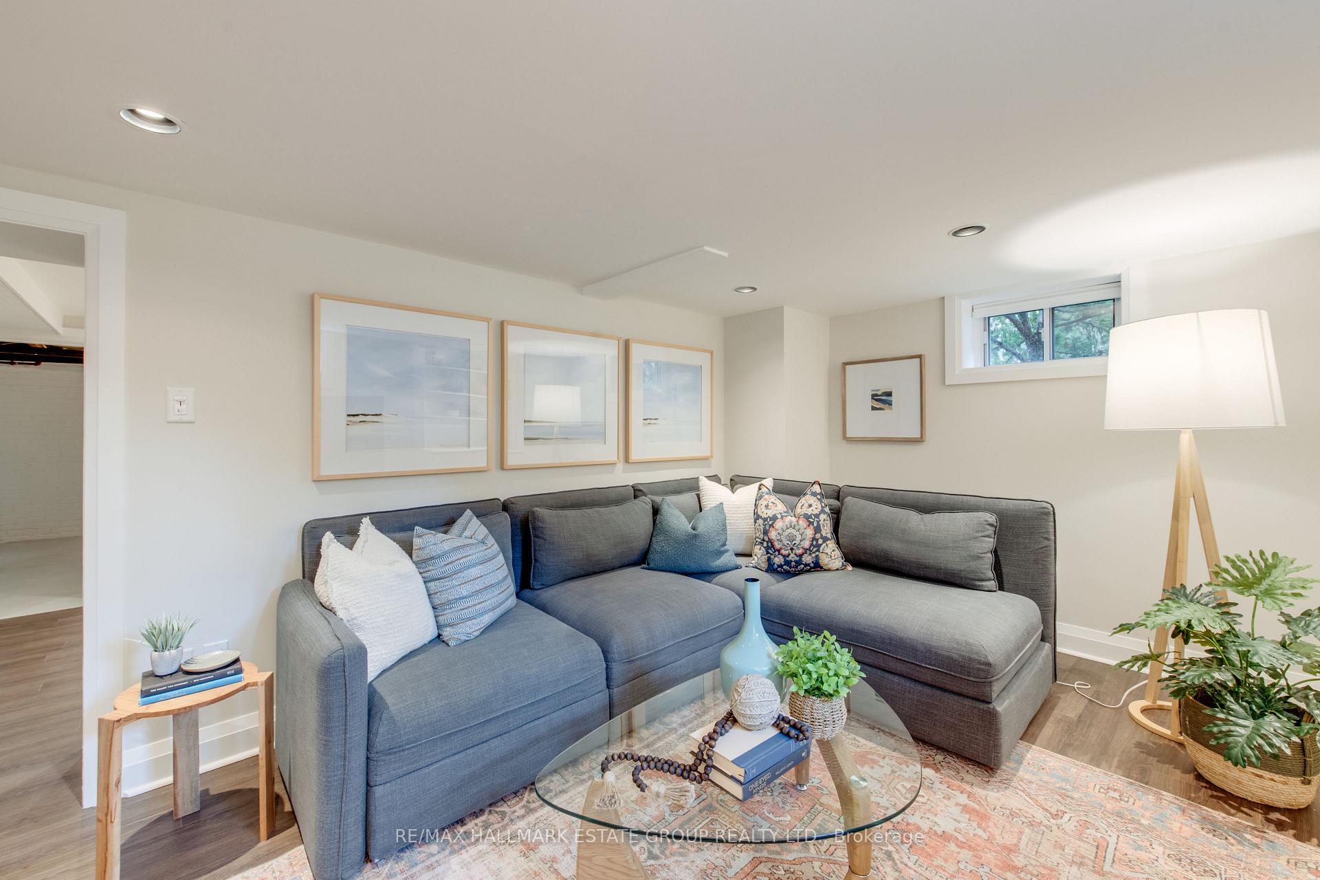 Photo 12 of 53 Playter Crescent, Toronto, Playter Estates-Danforth — HOMEH
