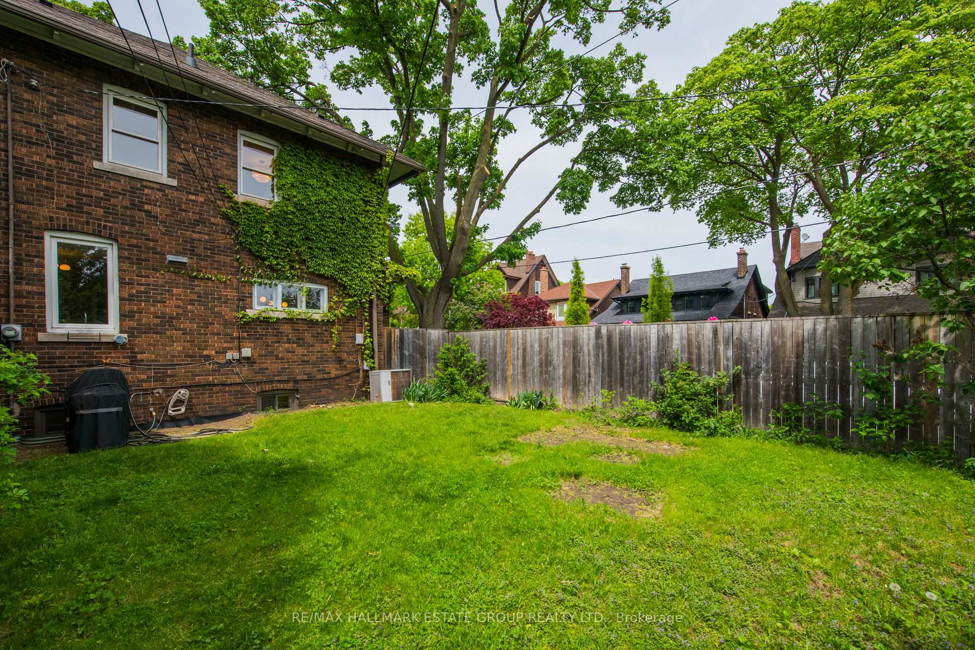 Photo 44 of 53 Playter Crescent, Toronto, Playter Estates-Danforth — HOMEH