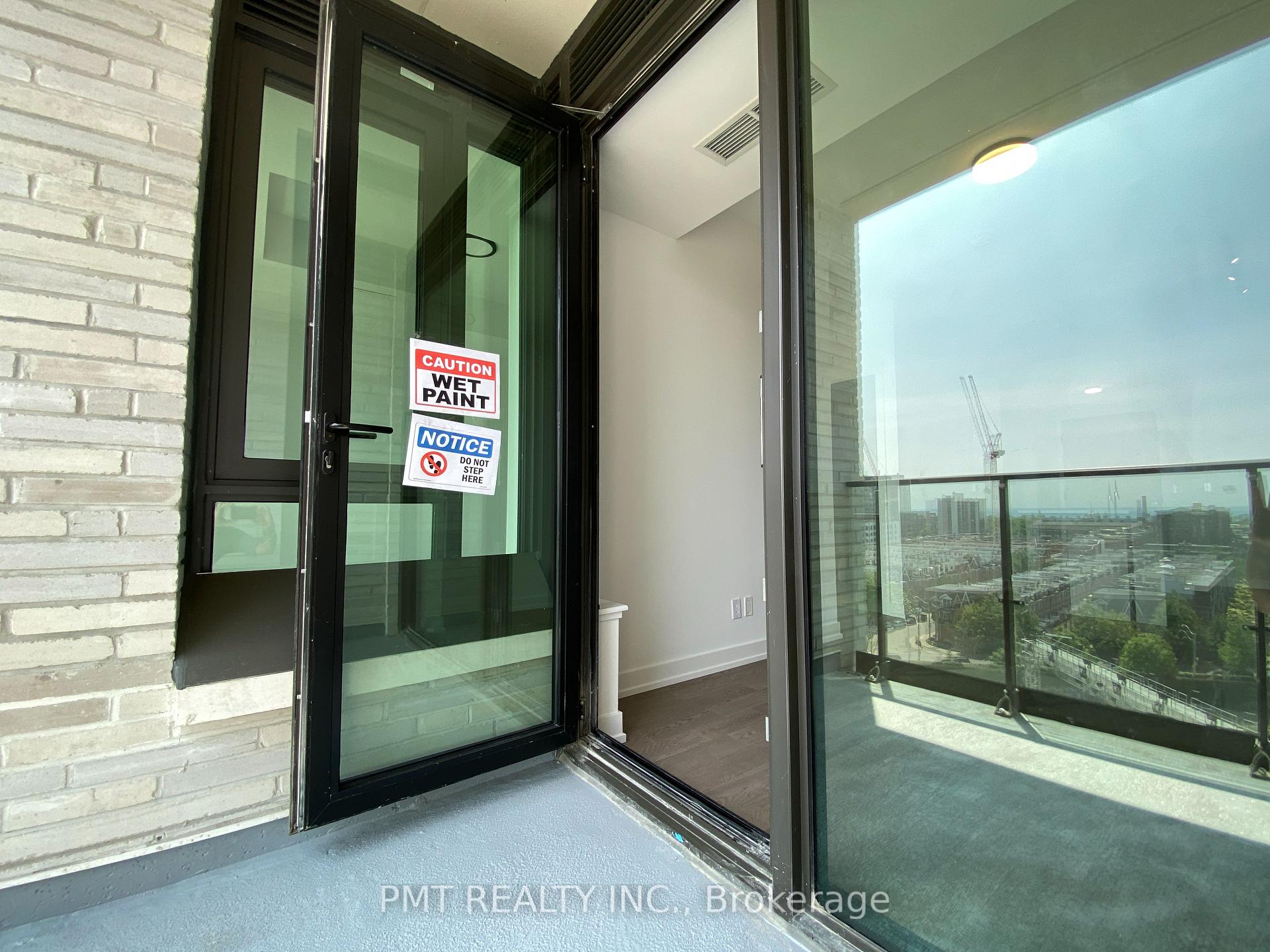 Photo 4 of Unit 1002, 200 Sudbury Street, Toronto, Little Portugal — HOMEH