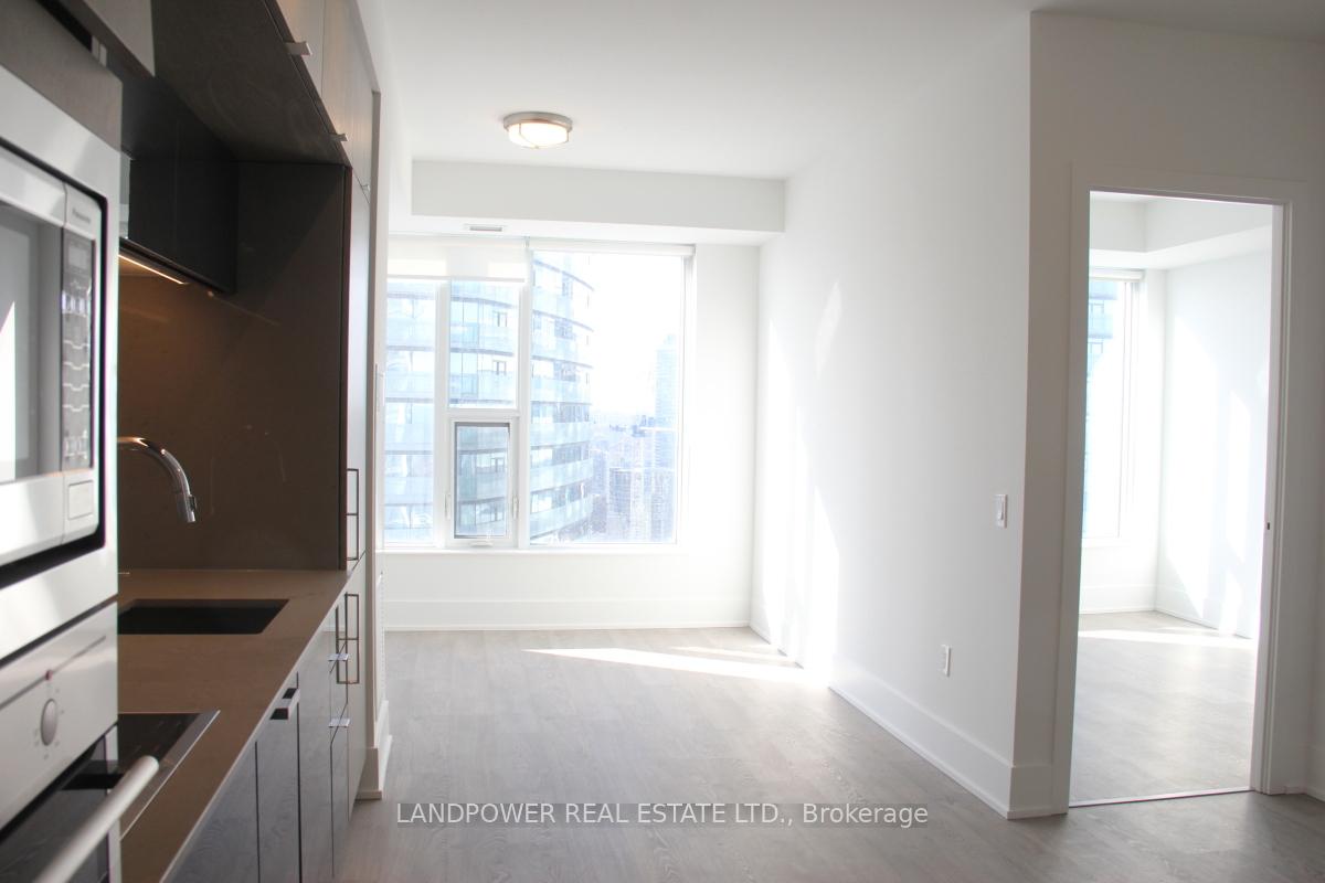 Photo 1 of Unit 5312, 10 York Street, Toronto, Waterfront Communities — HOMEH