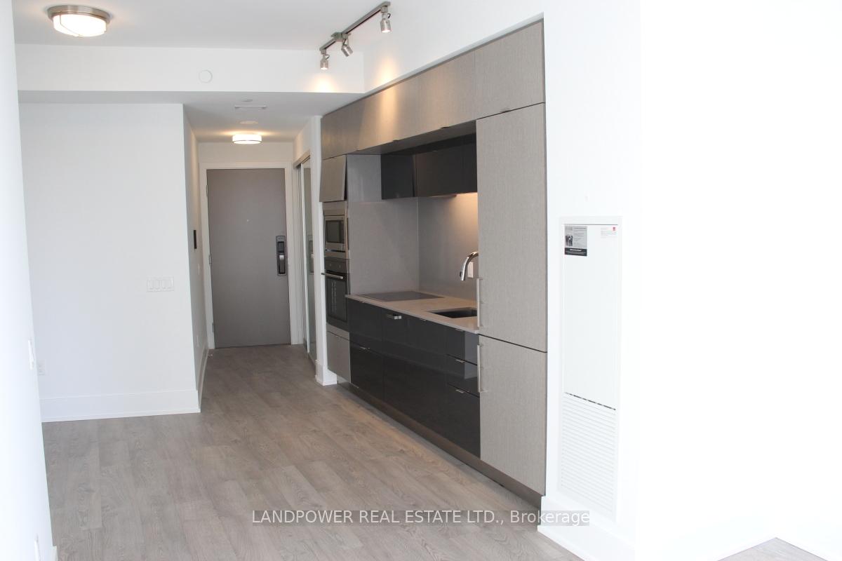 Photo 4 of Unit 5312, 10 York Street, Toronto, Waterfront Communities — HOMEH
