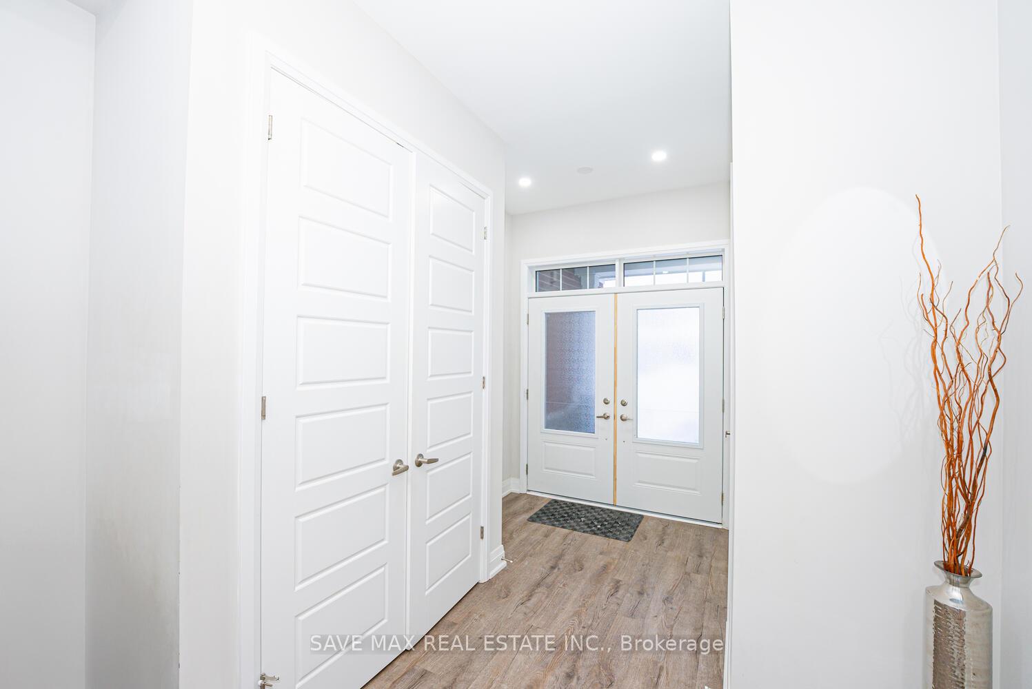 Photo 9 of 228 Histand Trail, Kitchener — HOMEH