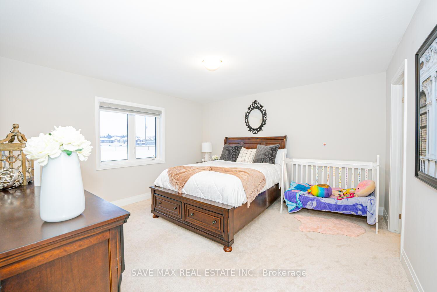Photo 11 of 228 Histand Trail, Kitchener — HOMEH