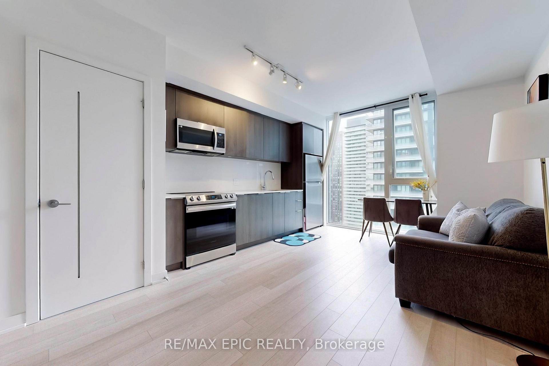 Photo 6 of Unit 2906, 357 King Street W, Toronto, Waterfront Communities — HOMEH