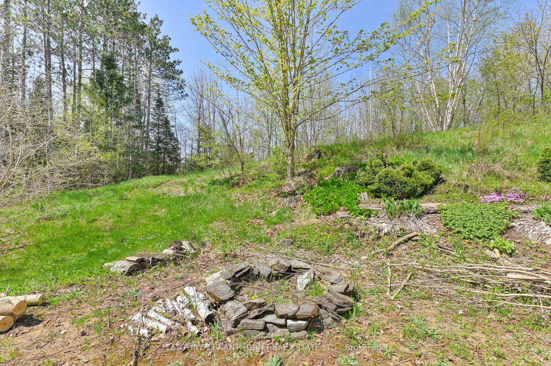 Photo 33 of 1165 Barry Road, Madoc — HOMEH
