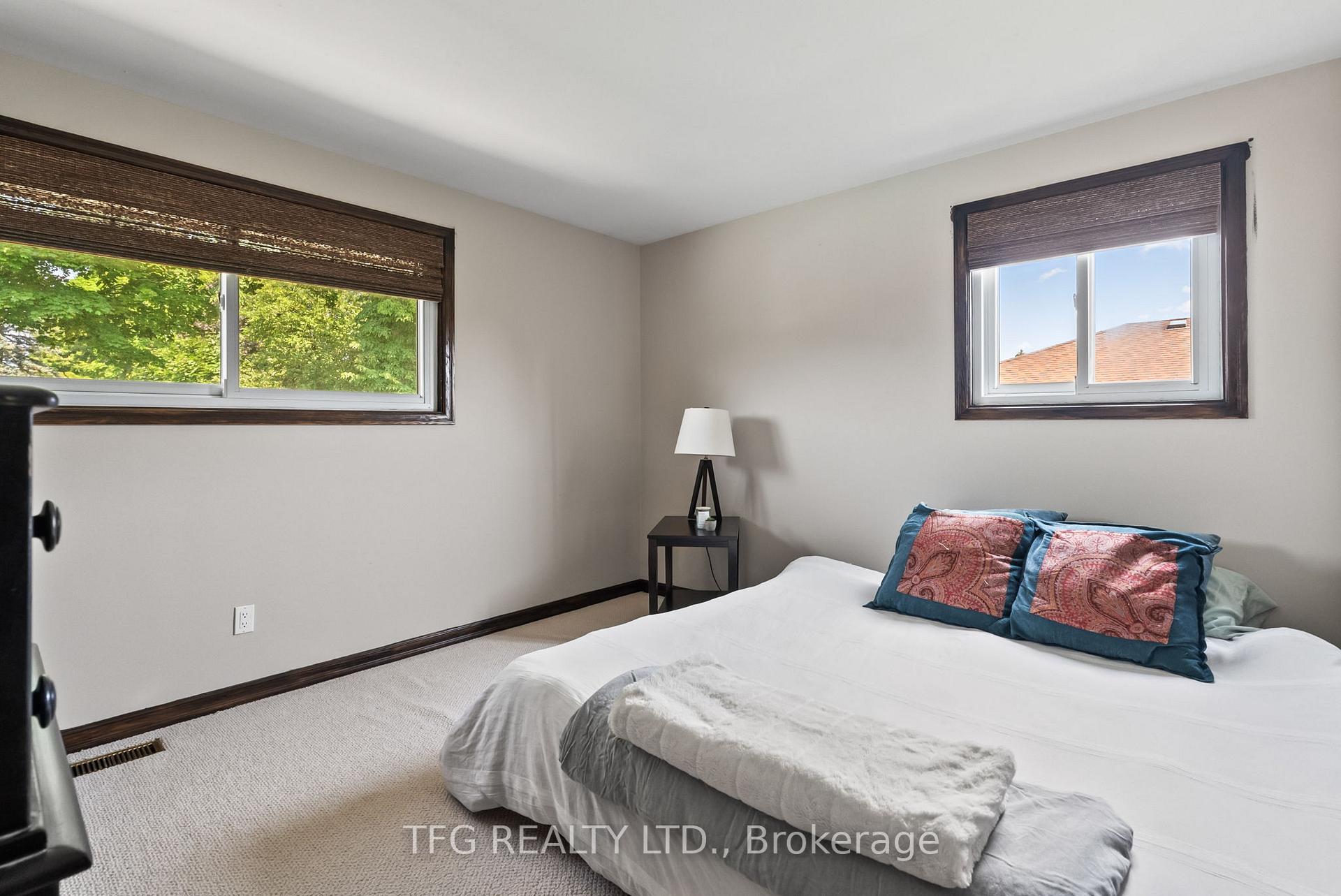 Photo 23 of 490 Conlin Road E, Oshawa, Kedron — HOMEH