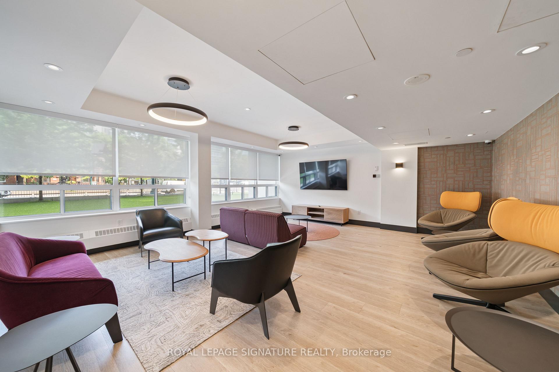 Photo 15 of Unit 2501, 666 Spadina Avenue, Toronto, University — HOMEH
