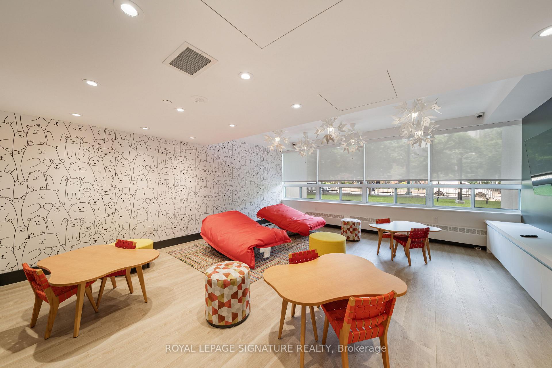 Photo 22 of Unit 2501, 666 Spadina Avenue, Toronto, University — HOMEH