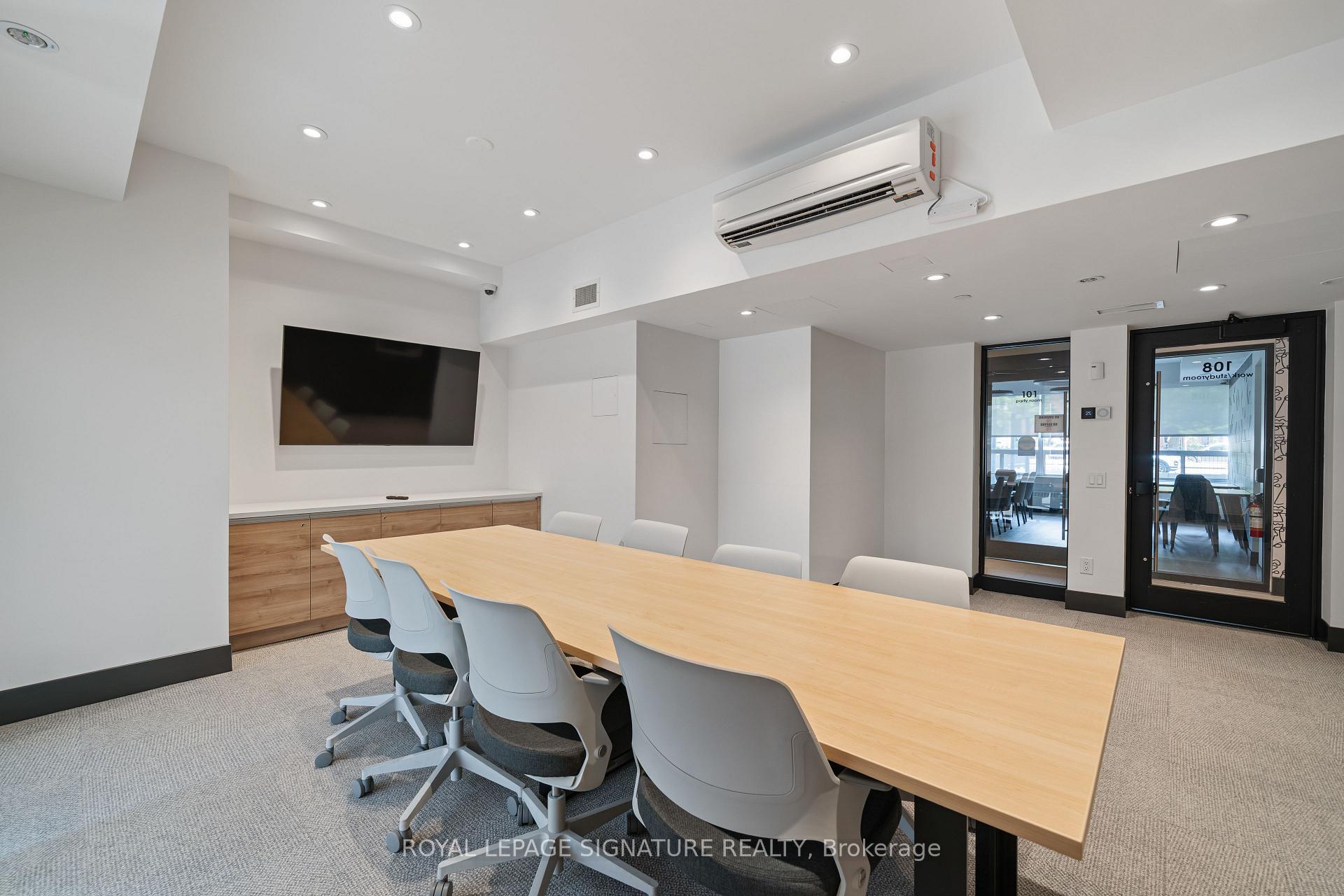 Photo 23 of Unit 2501, 666 Spadina Avenue, Toronto, University — HOMEH