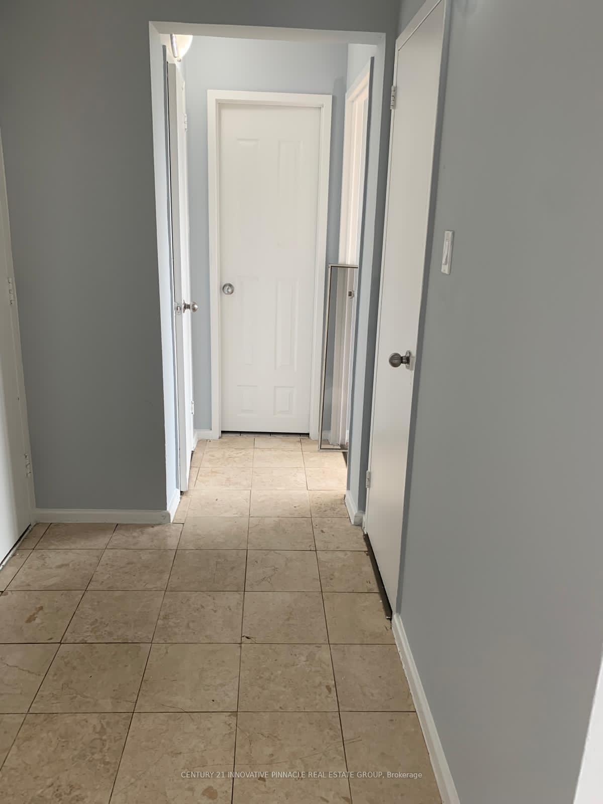 Photo 4 of Unit 1909, 10 Sunny Glenway, Toronto, Flemingdon Park — HOMEH