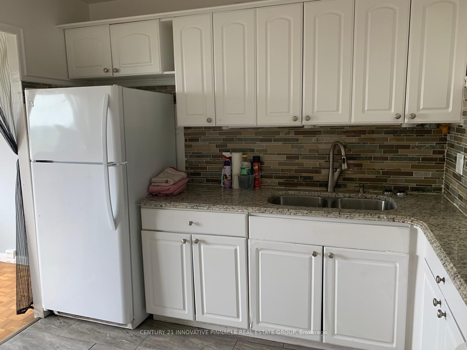 Photo 9 of Unit 1909, 10 Sunny Glenway, Toronto, Flemingdon Park — HOMEH