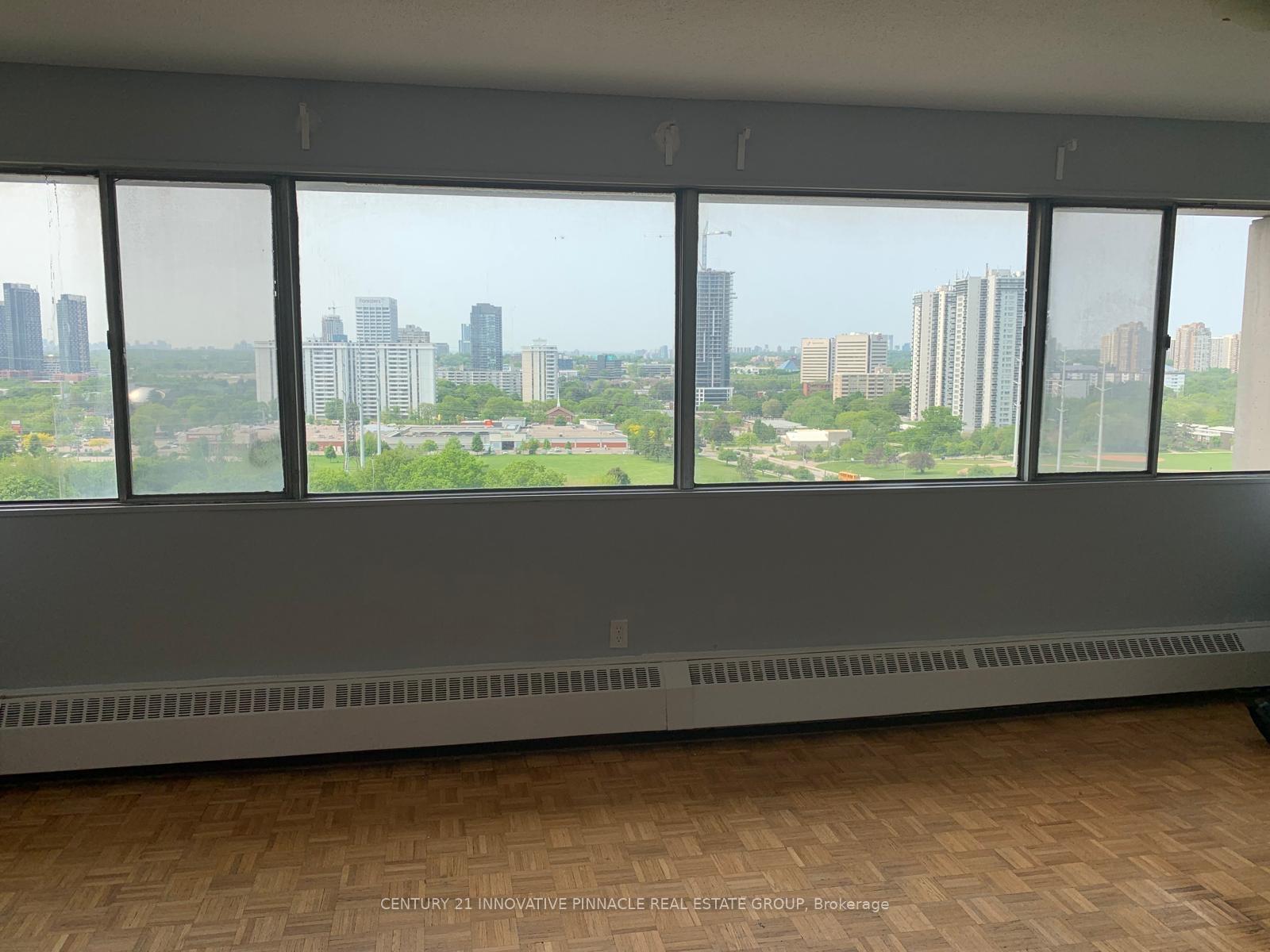 Photo 10 of Unit 1909, 10 Sunny Glenway, Toronto, Flemingdon Park — HOMEH